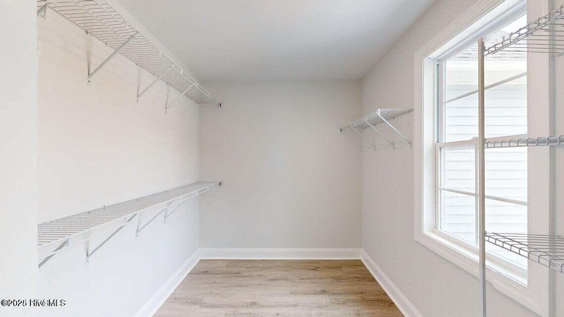 2001 Newbury Way B Property Photo 21
