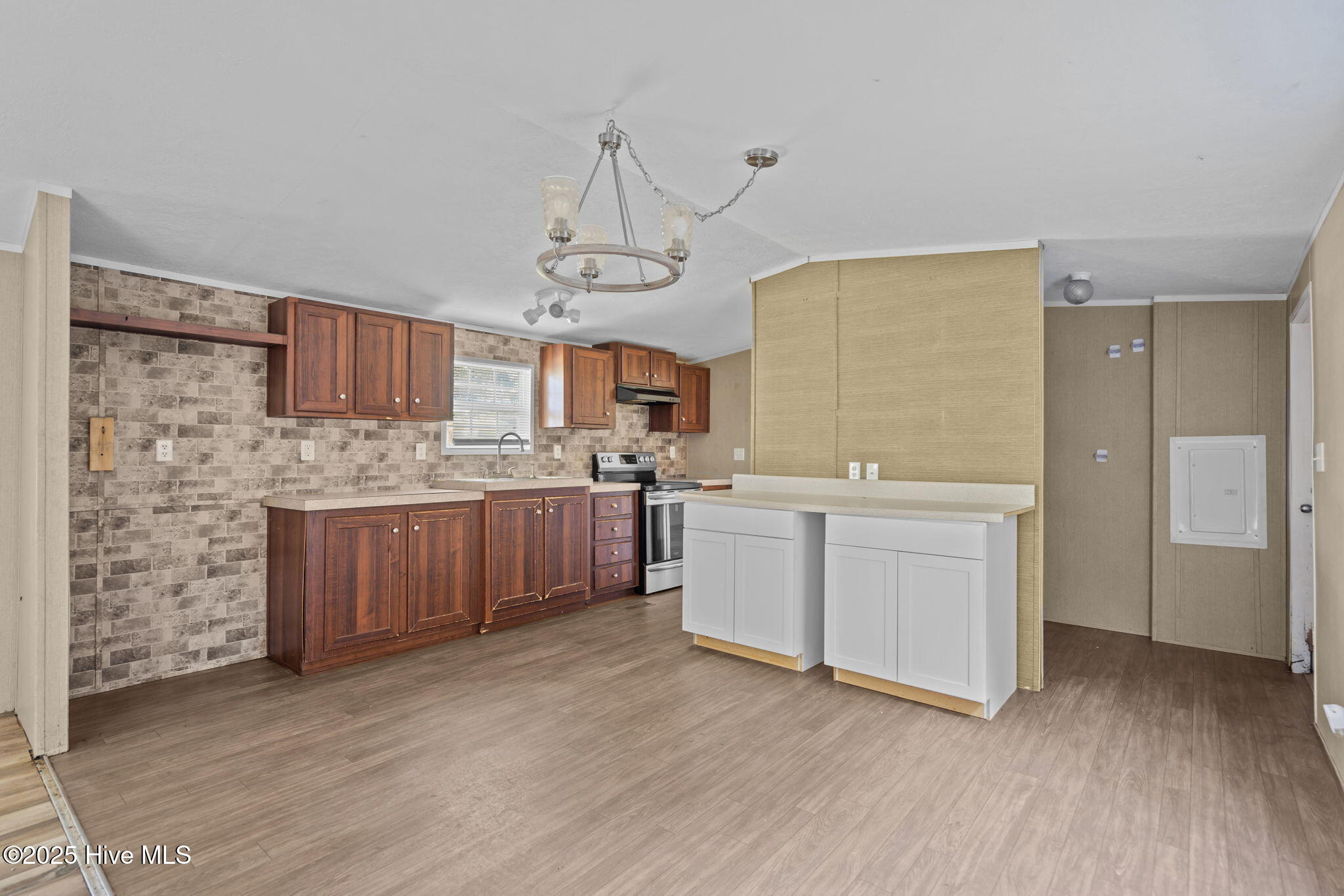 120 8th Street Property Photo 11