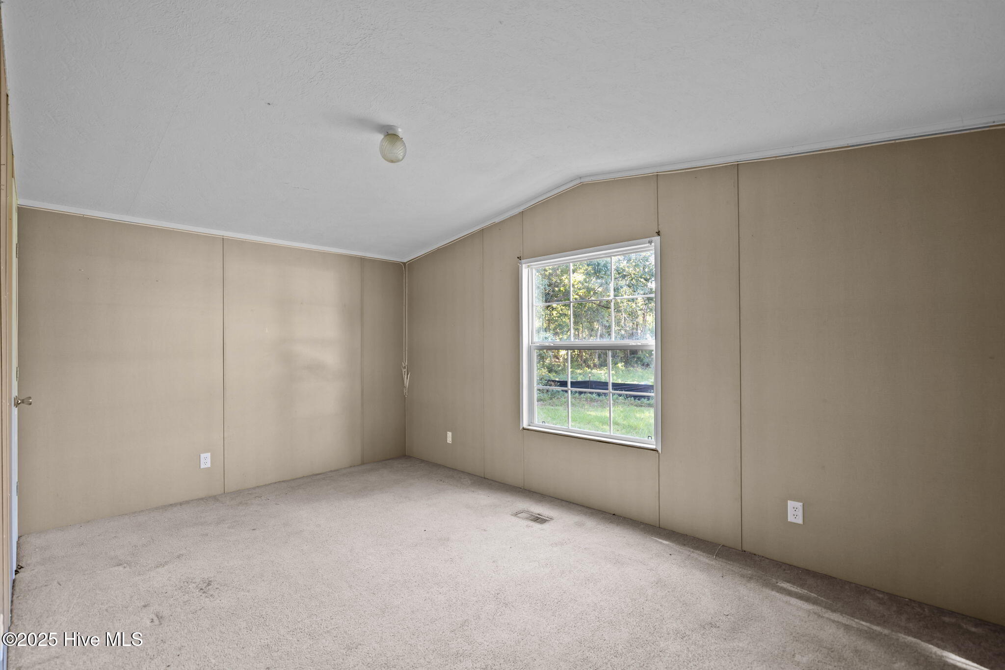 120 8th Street Property Photo 28