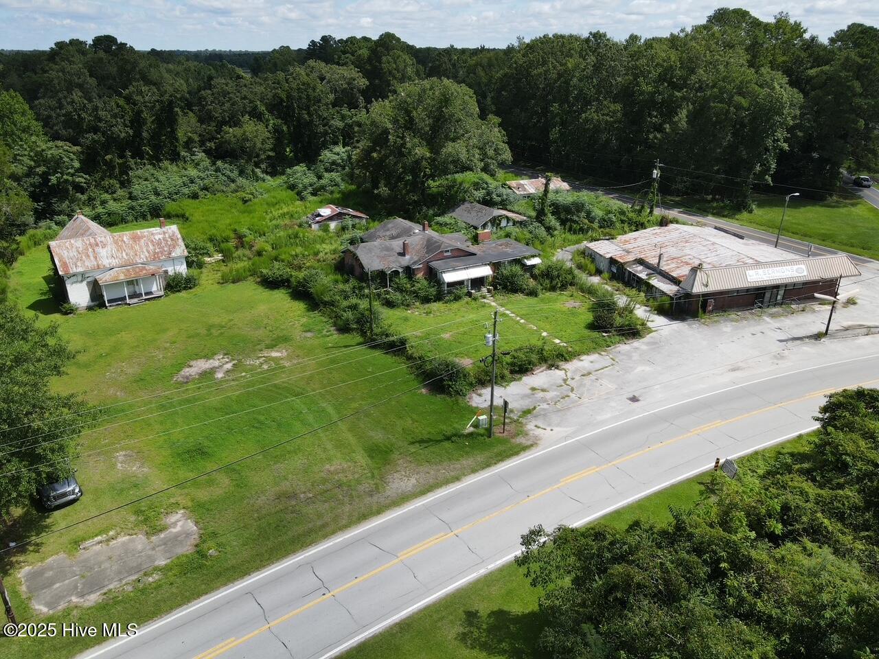 9400 Nc-55 Property Photo 1