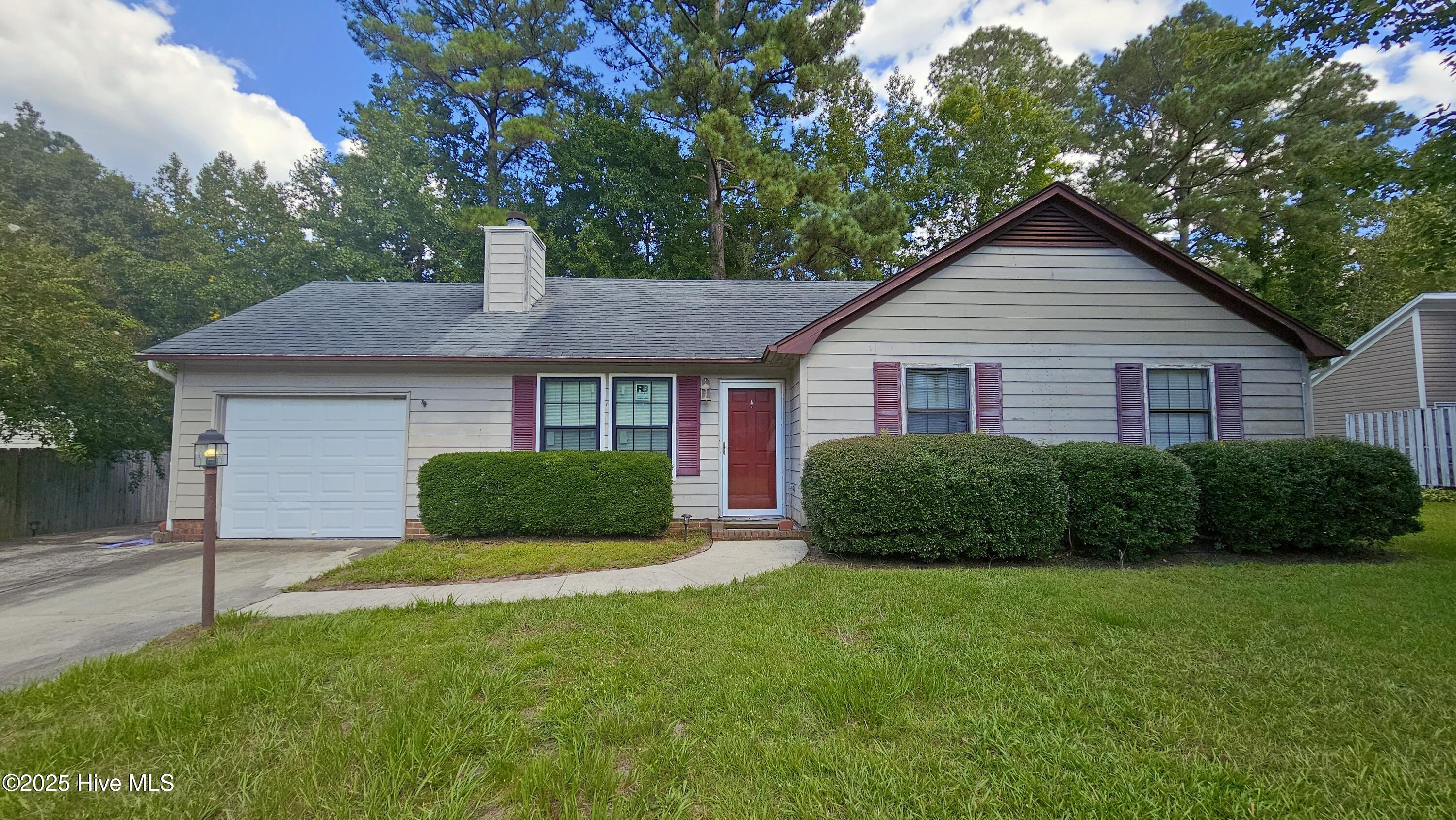 107 Spring Drive Property Photo 1