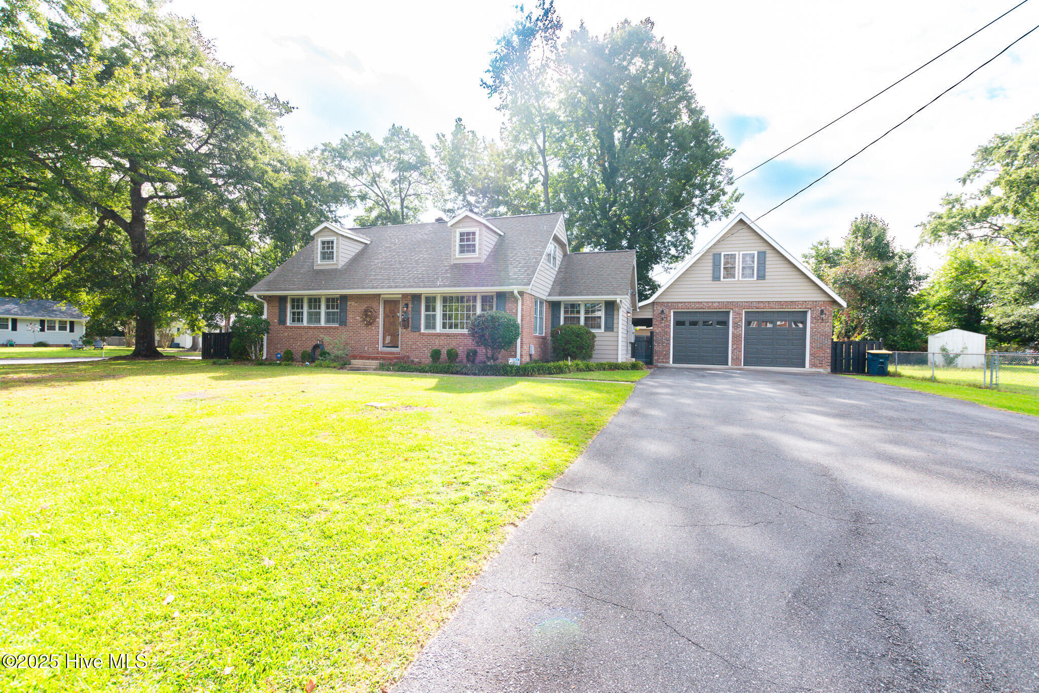 818 Edgewood Drive Property Photo 1