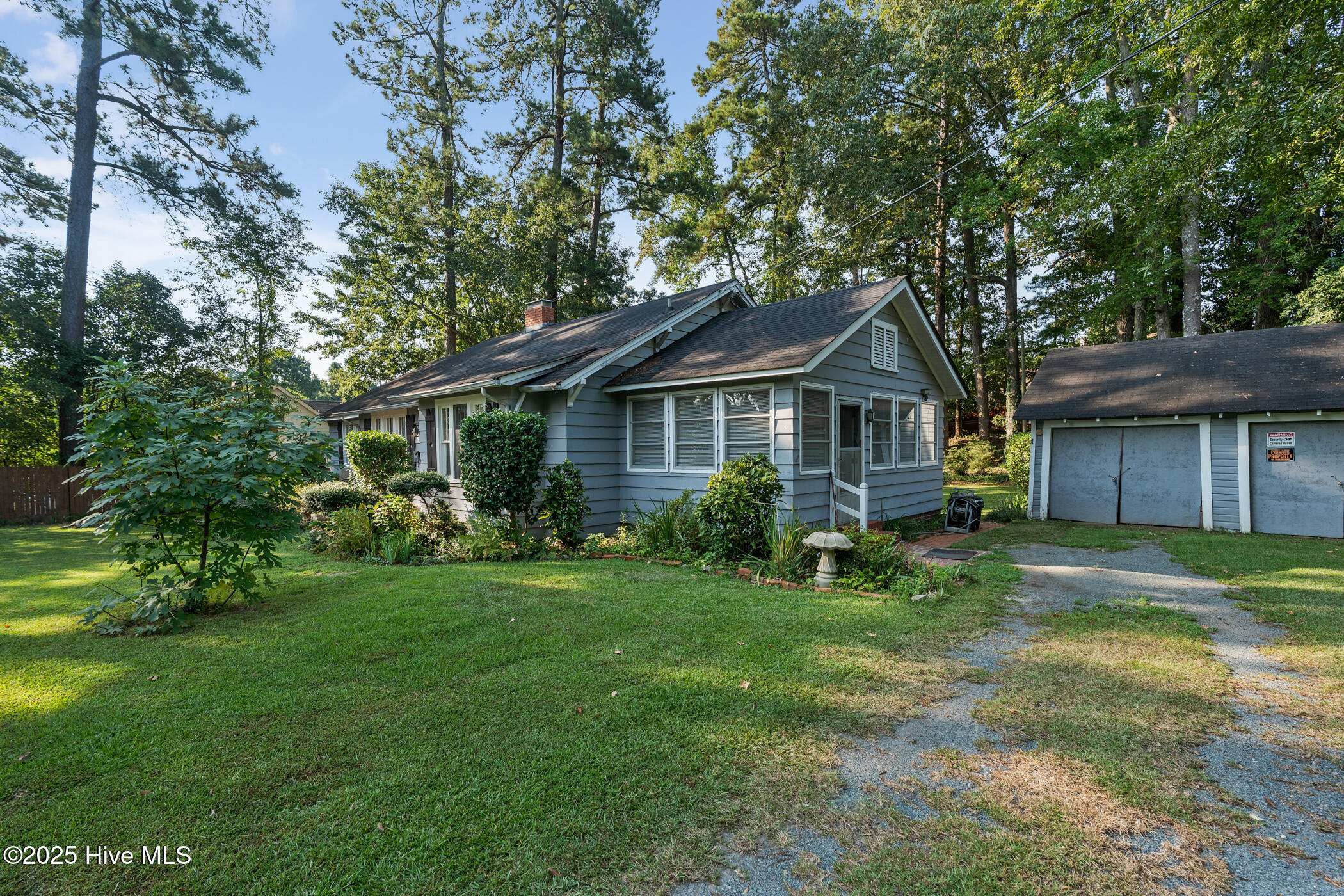 515 N Pine Lane Property Photo 3