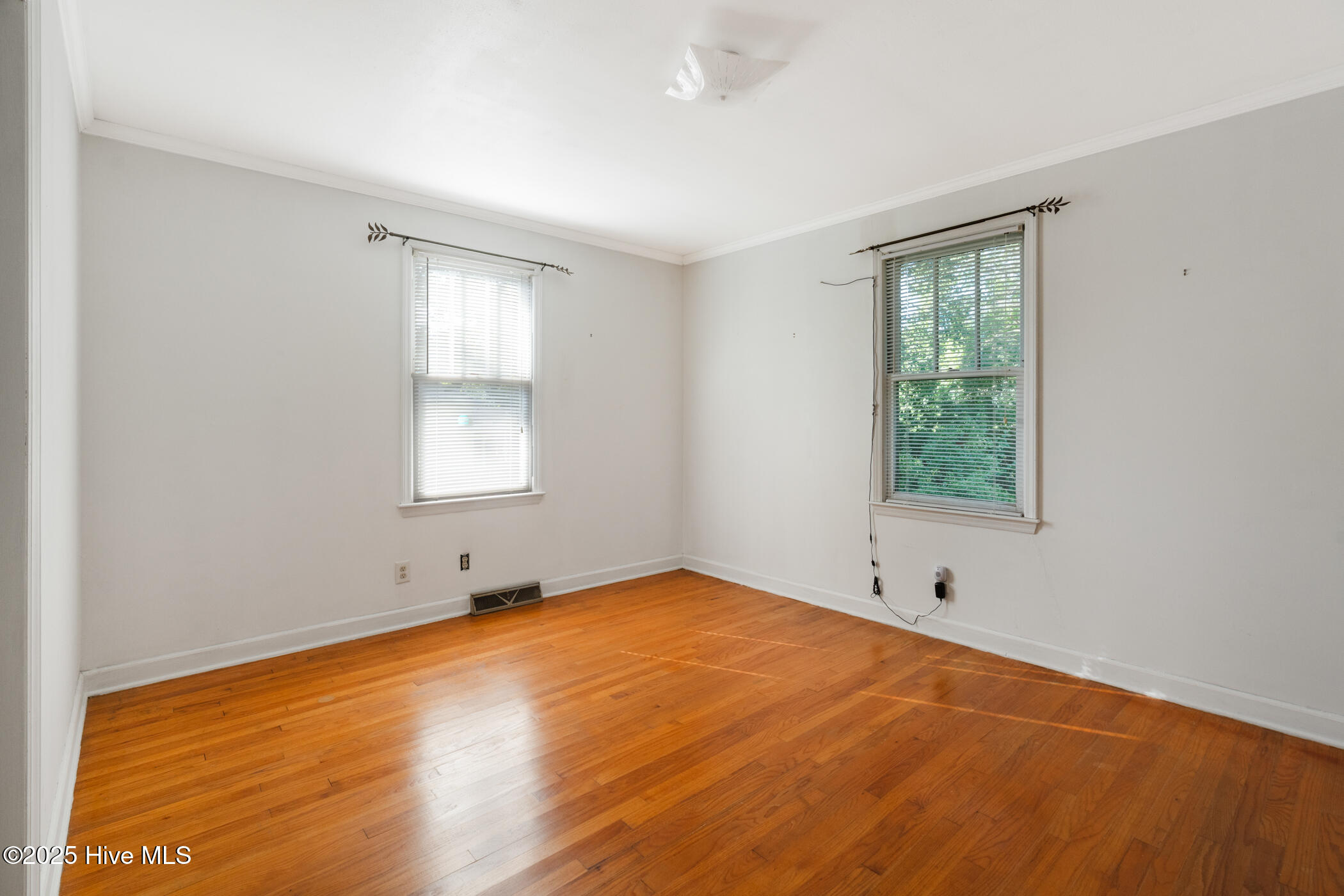 515 N Pine Lane Property Photo 12