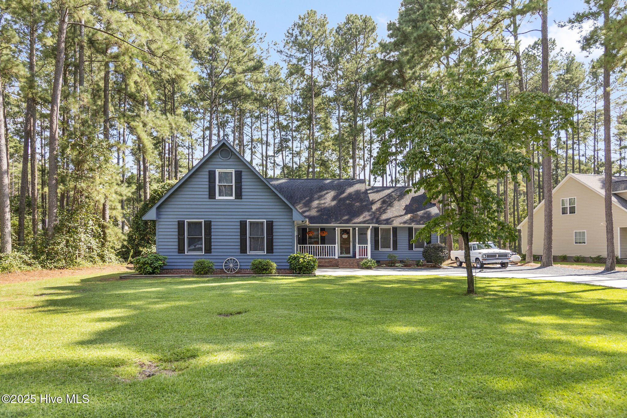 16640 Titmouse Court Property Photo 1