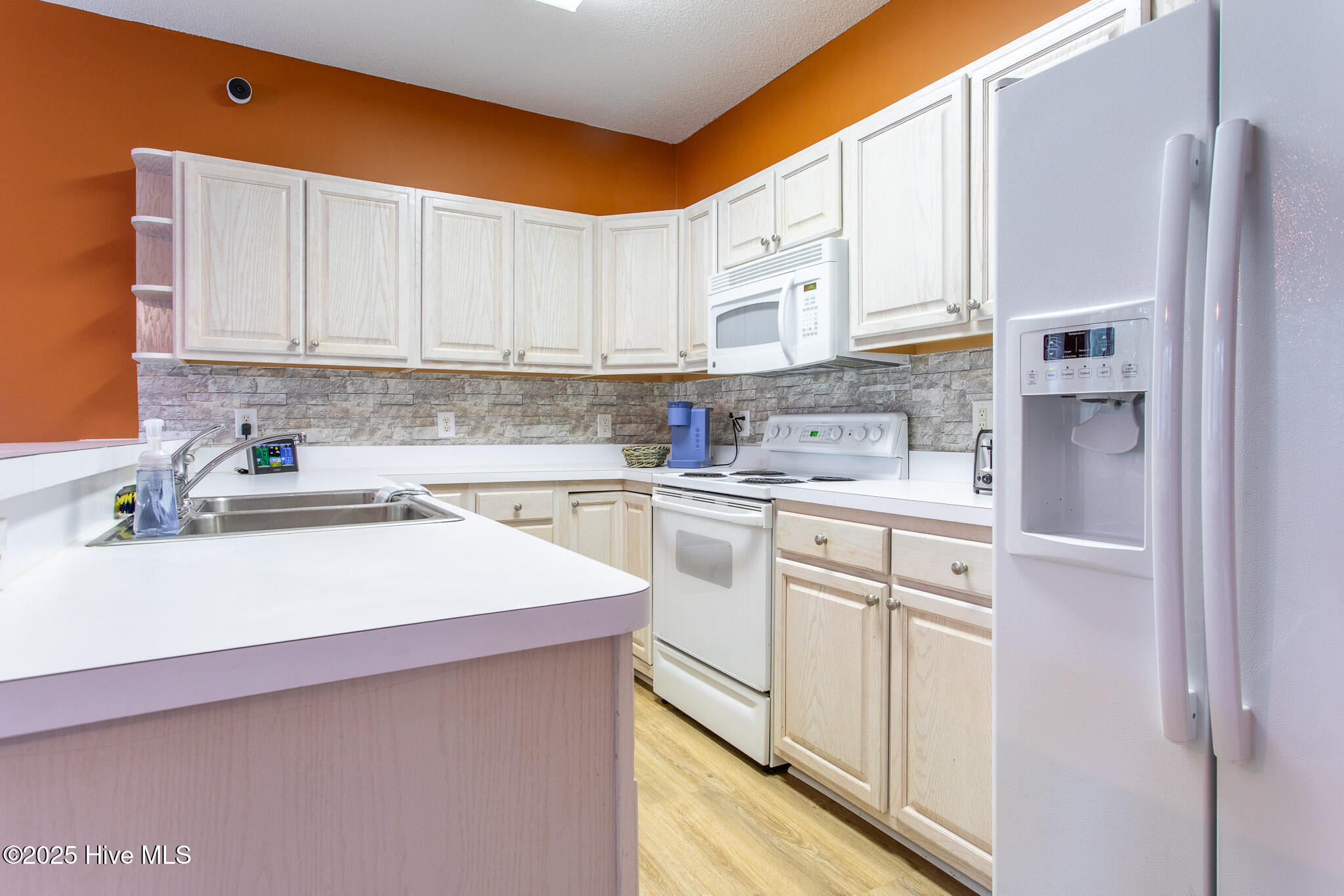 414 Albemarle Boulevard 16a Property Photo 25