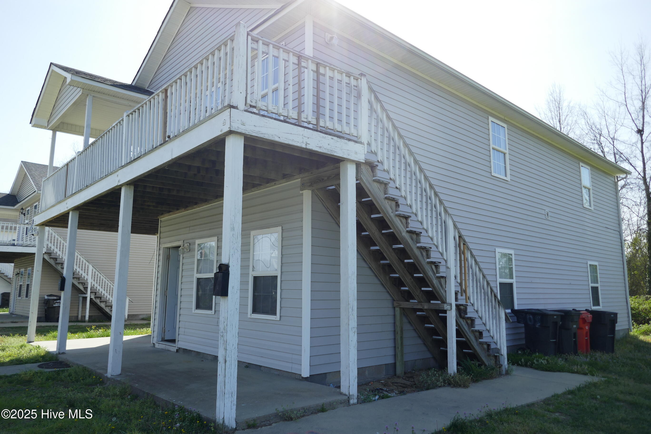 305 Speed Street Property Photo 1