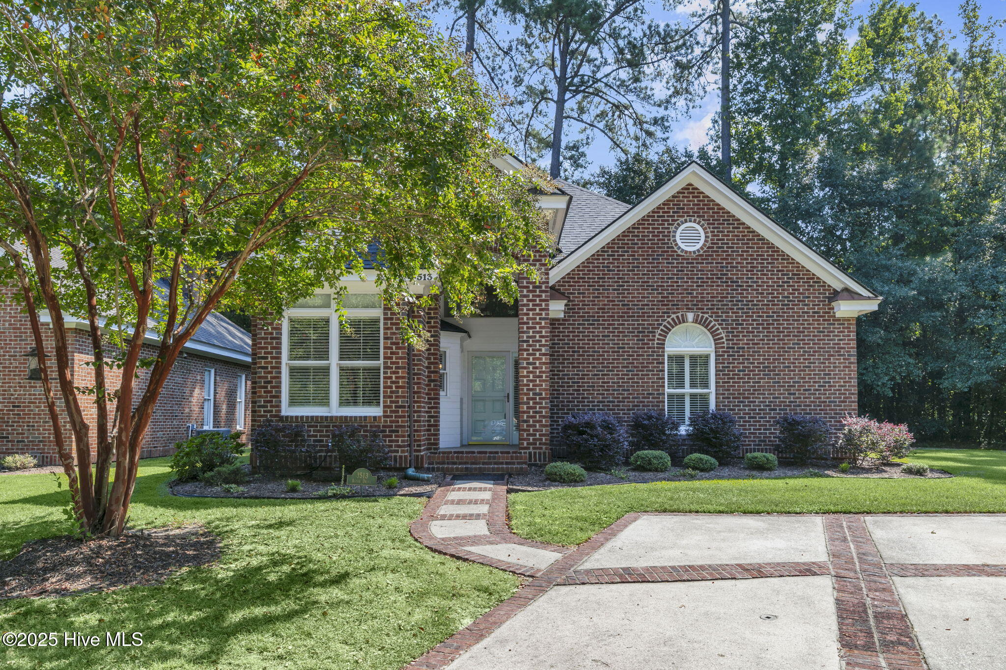 3513 Astor Drive Property Photo 1