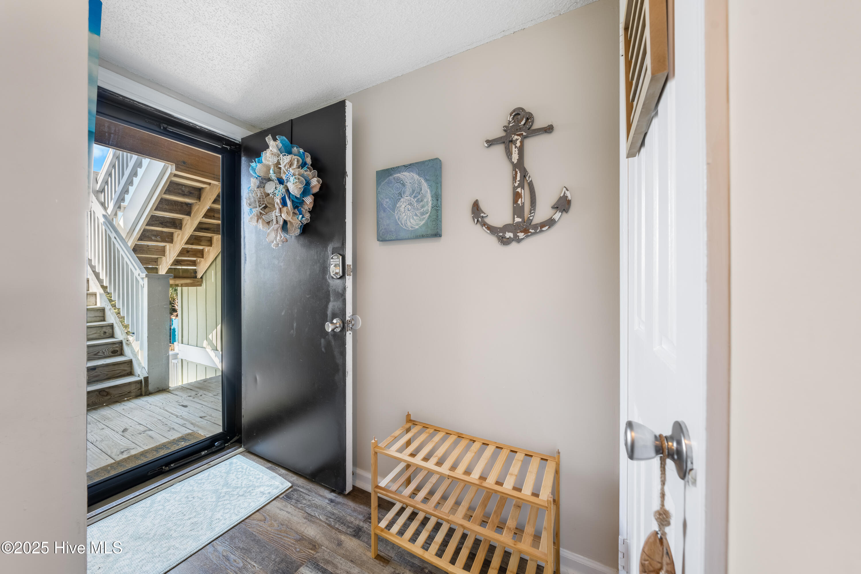200 S Lake Park Boulevard S 3b Property Photo 1