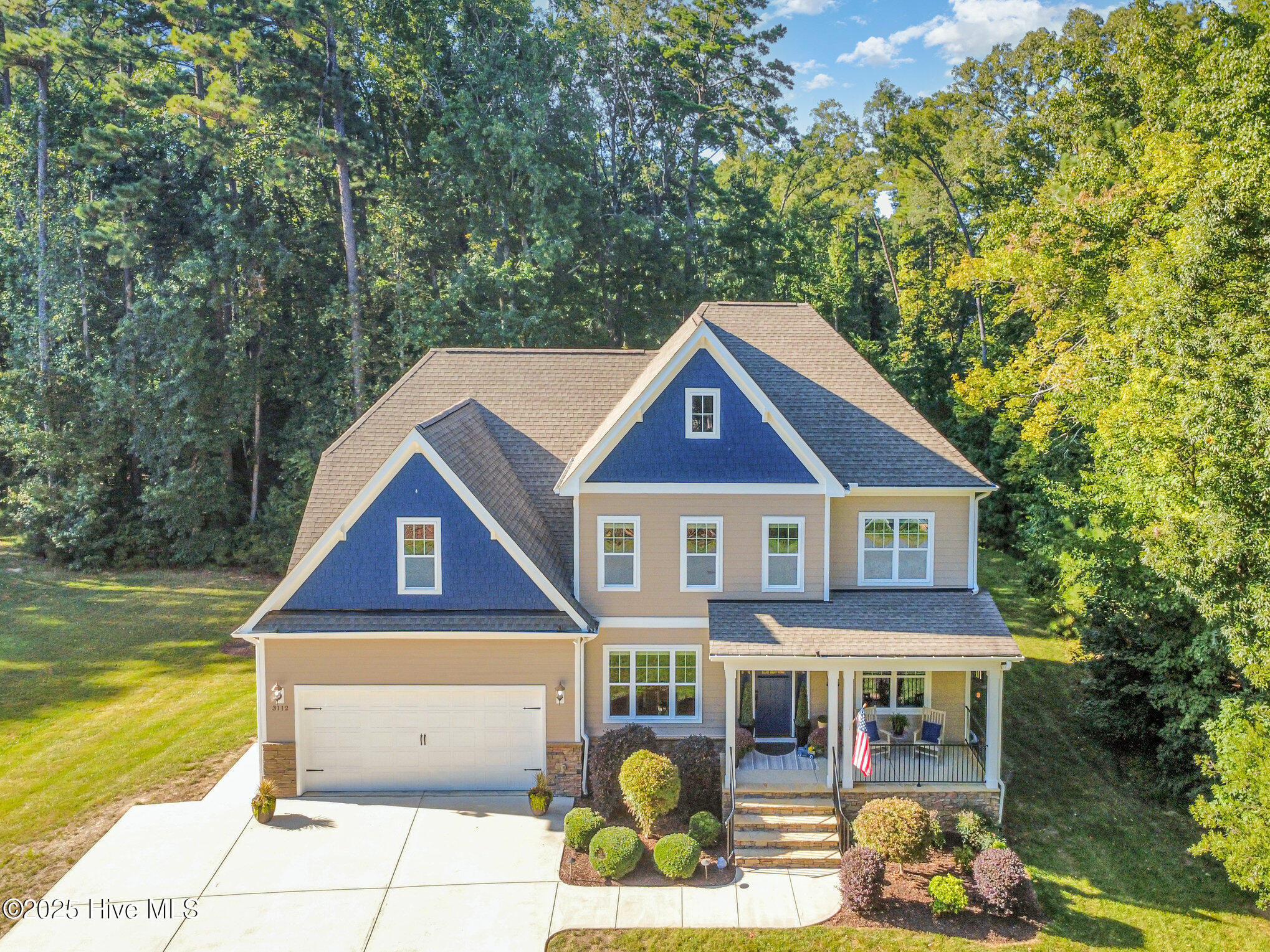 3112 Constance Circle Property Photo 1