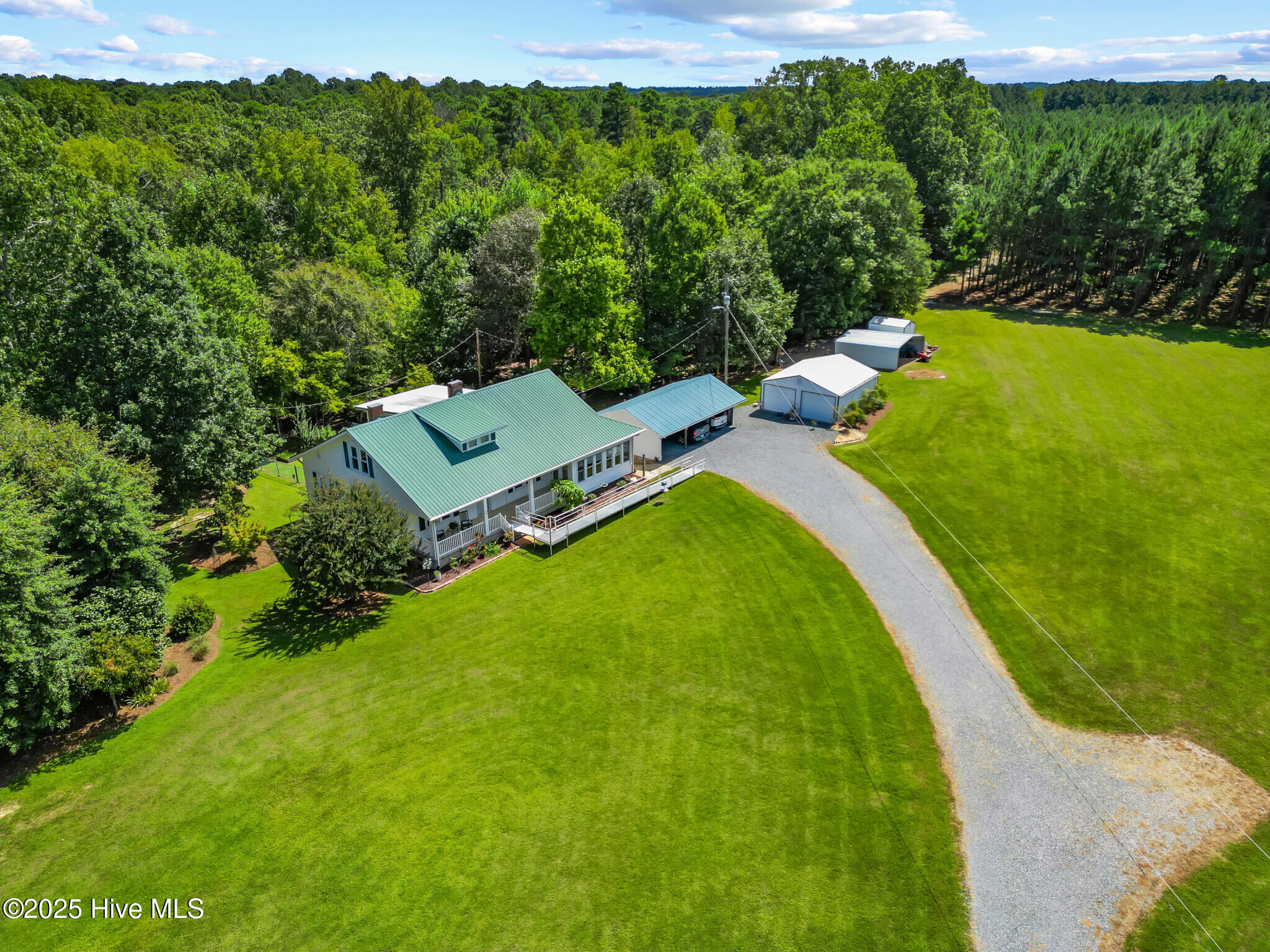 345 Rays Drive Property Photo 4