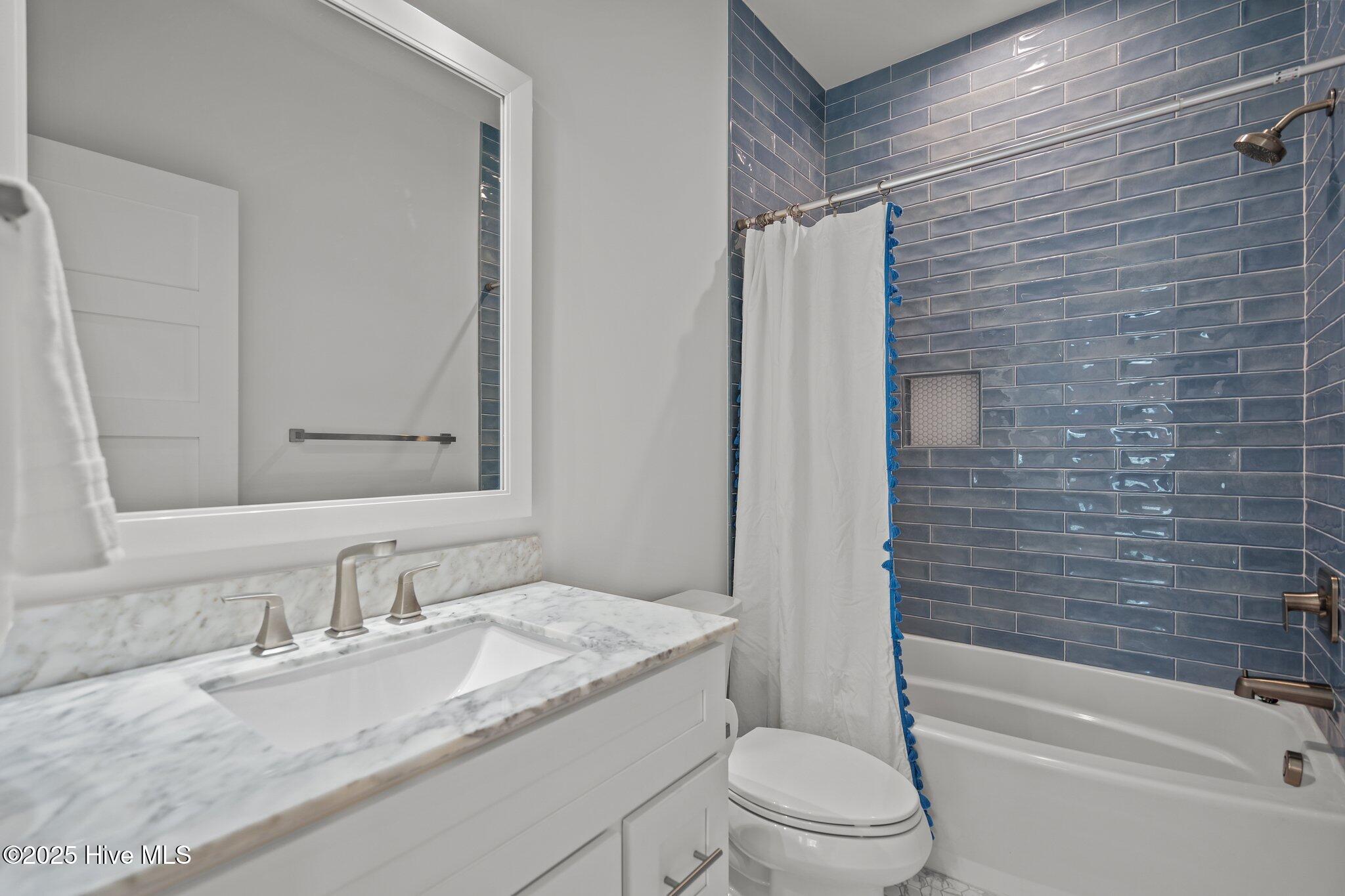 1622 Swordfish Lane Unit 1 Property Photo 18
