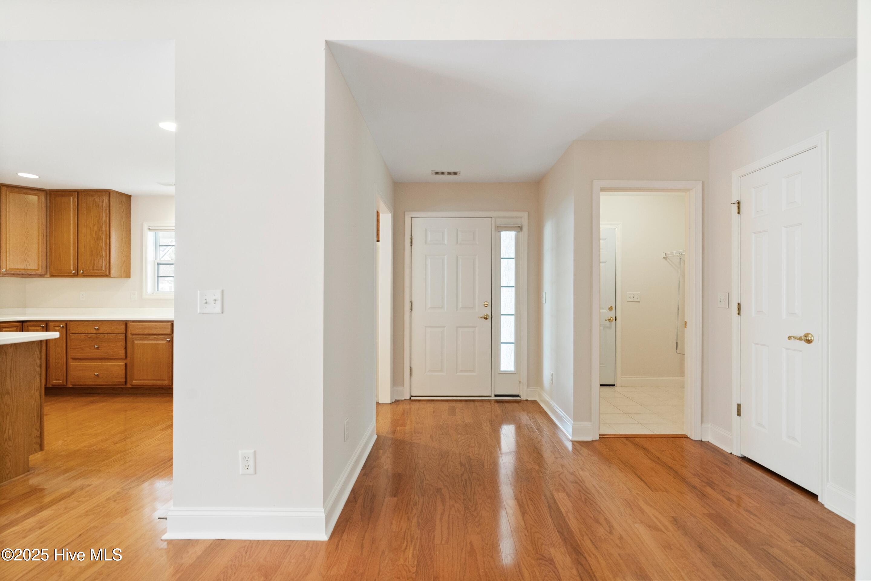 7788 Cypress Island Drive Property Photo 4