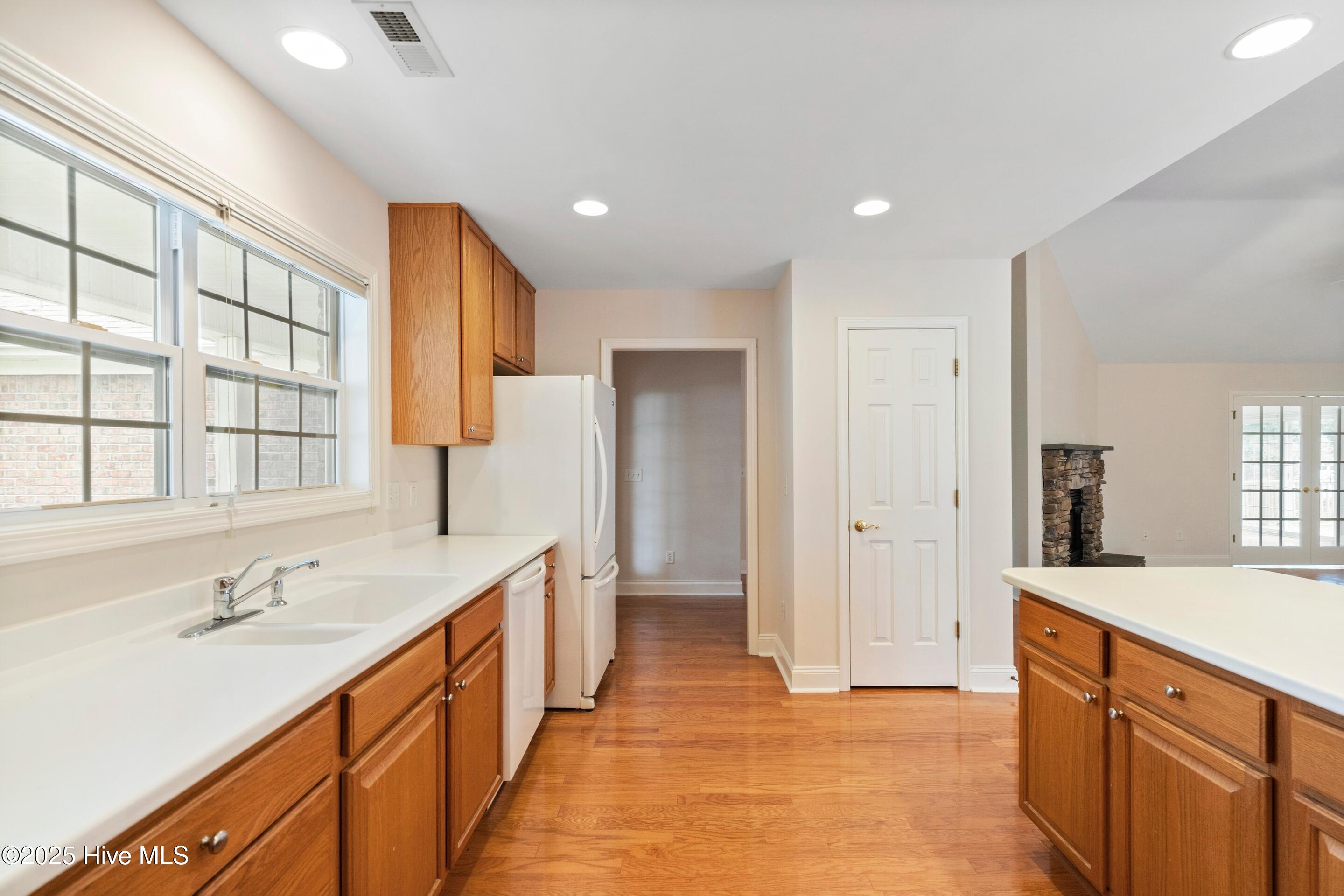 7788 Cypress Island Drive Property Photo 10