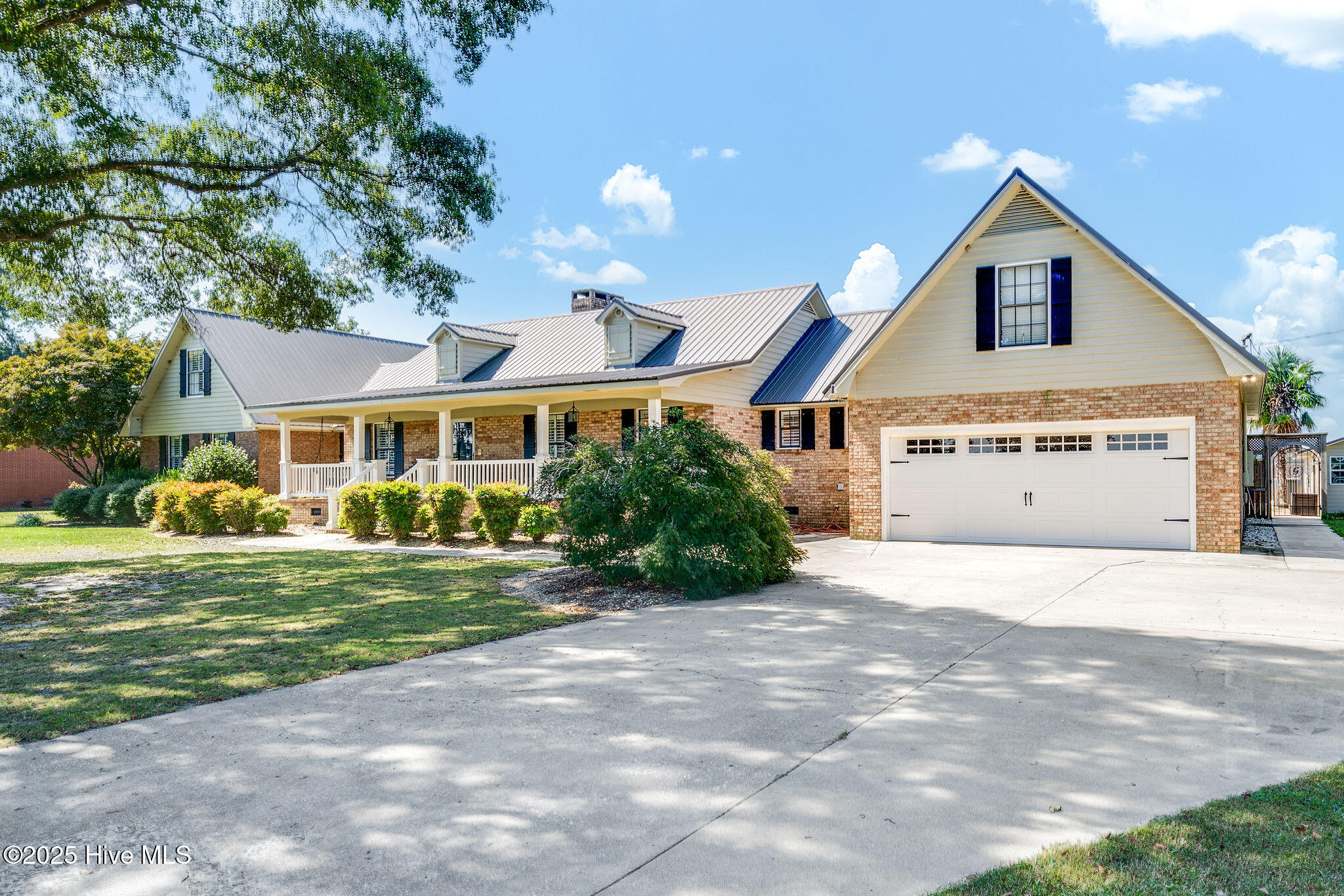 353 Blackmore Road Property Photo 1