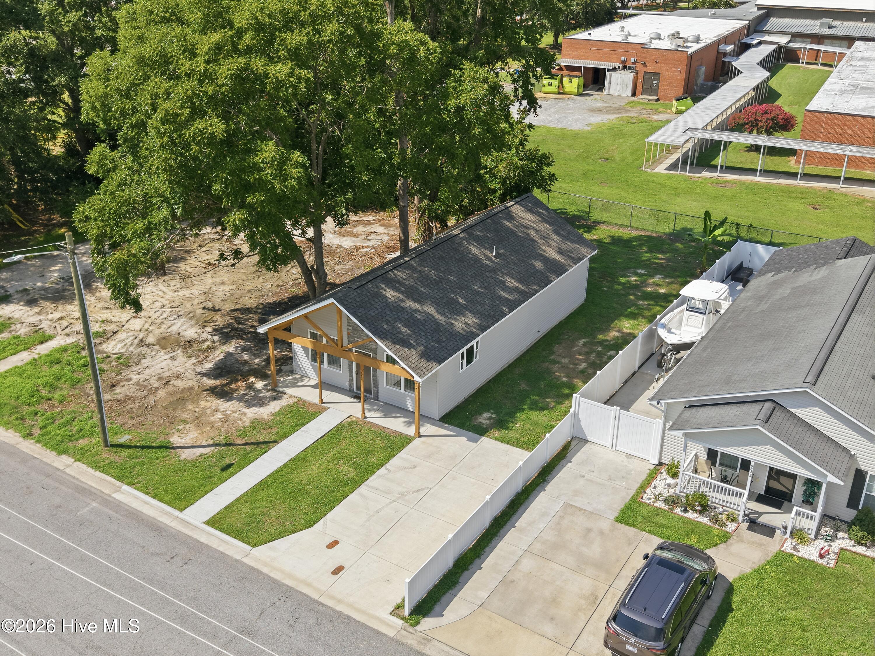 227 Hammond Street Property Photo 33