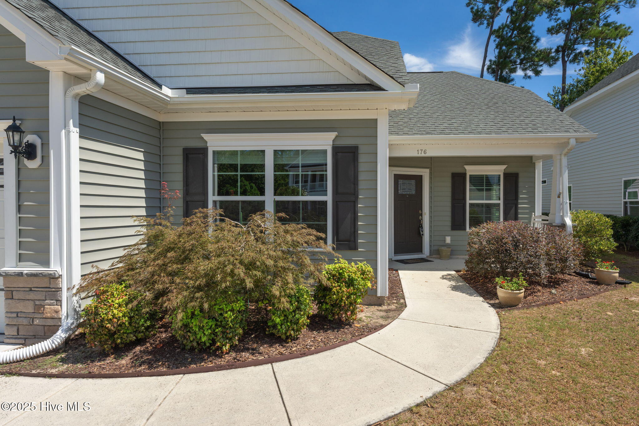 176 Collins Way Property Photo 2
