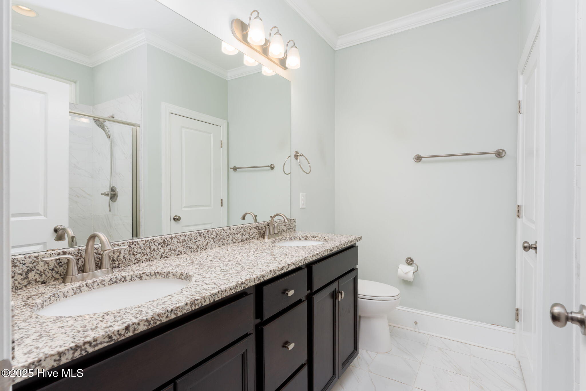 176 Collins Way Property Photo 8