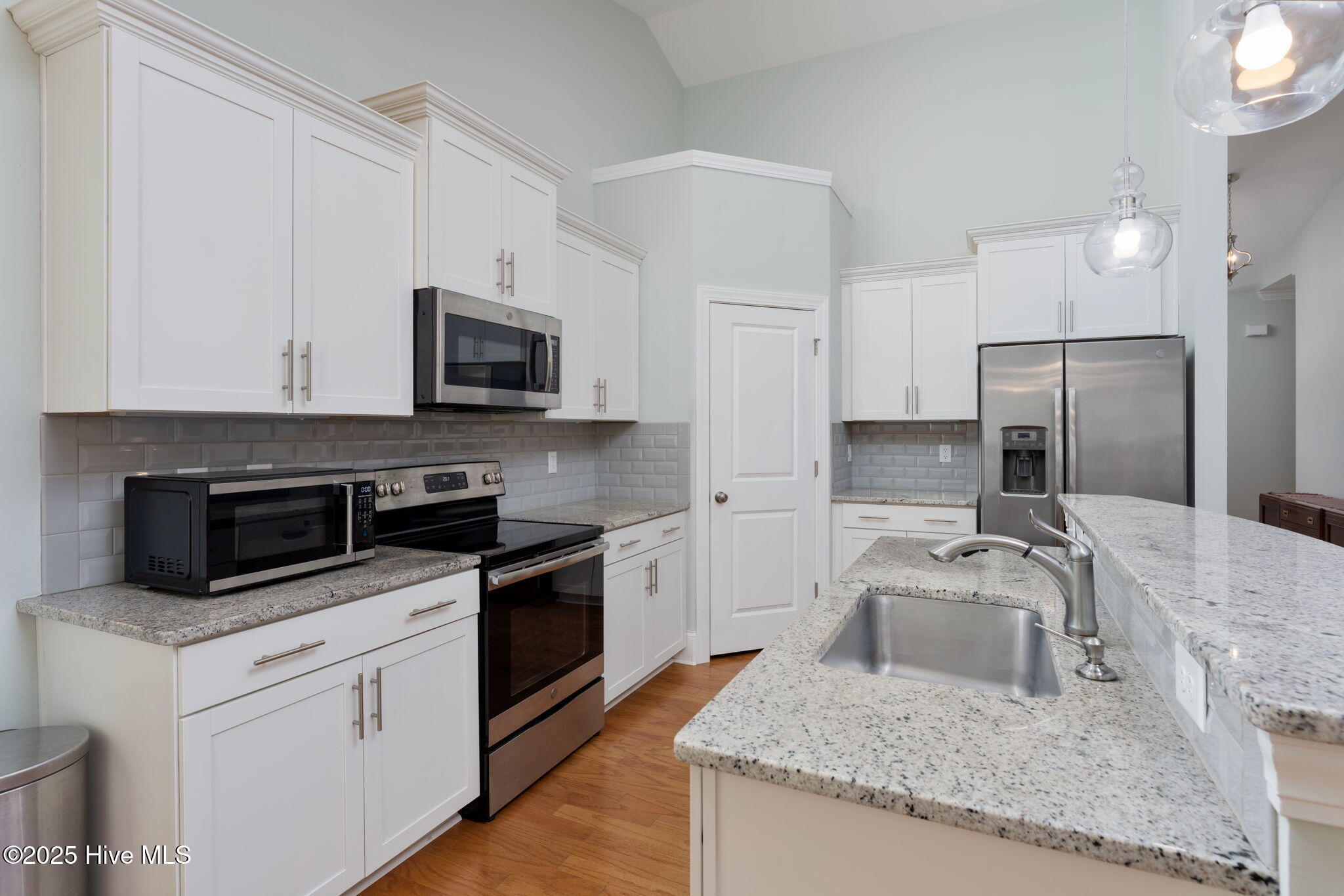 176 Collins Way Property Photo 12