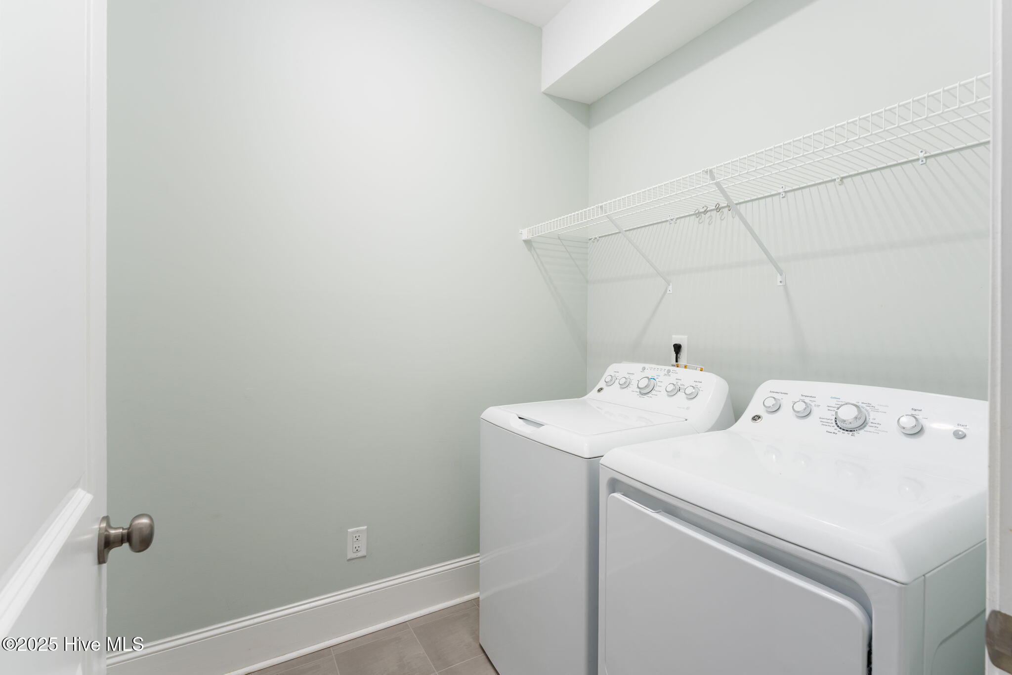 176 Collins Way Property Photo 27