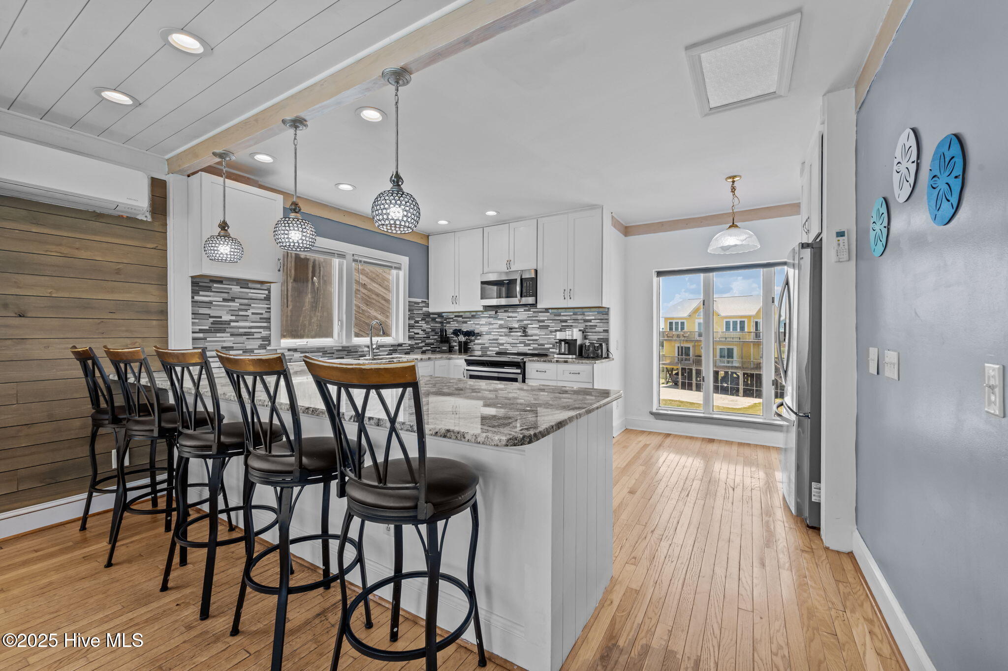 2376 New River Inlet Road Property Photo 10