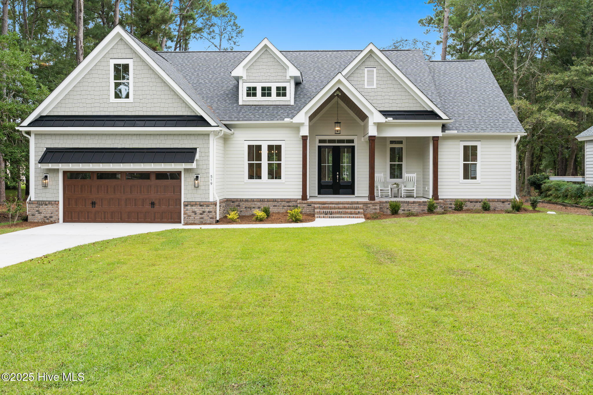 519 Genoes Point Road Property Photo 1