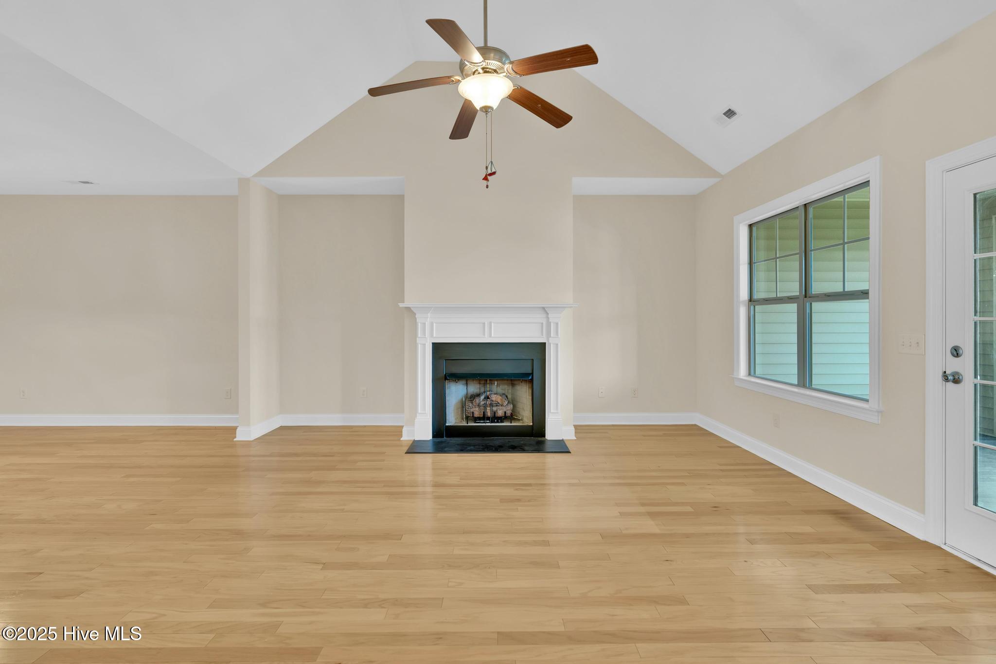 4178 Cambridge Cove Circle Se Unit 2 Property Photo 9