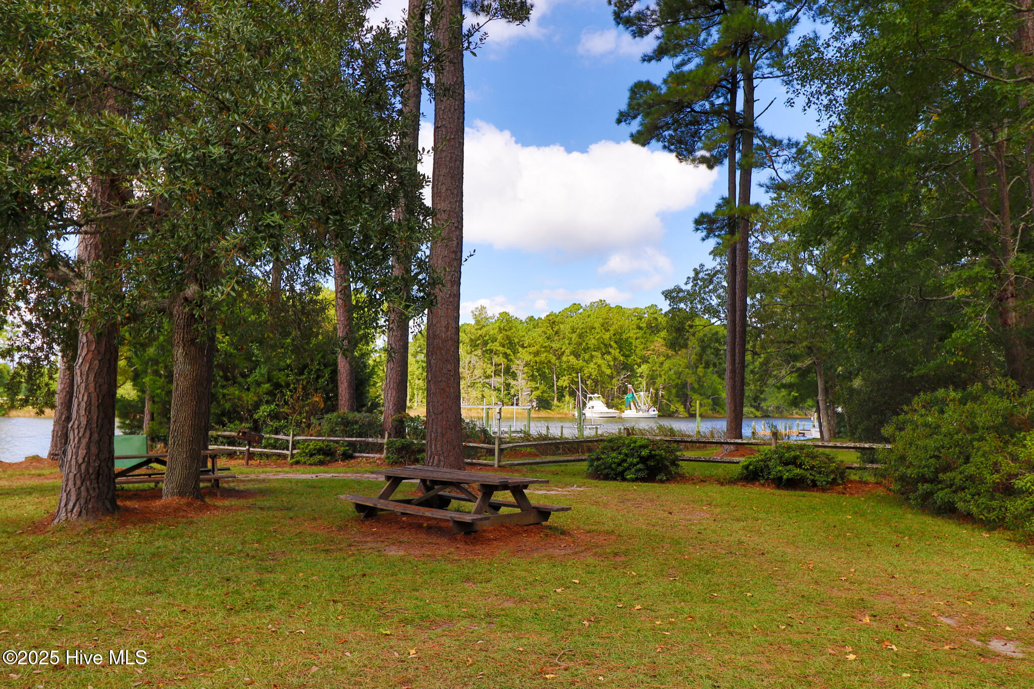 101 Cummins Creek Road Property Photo 18