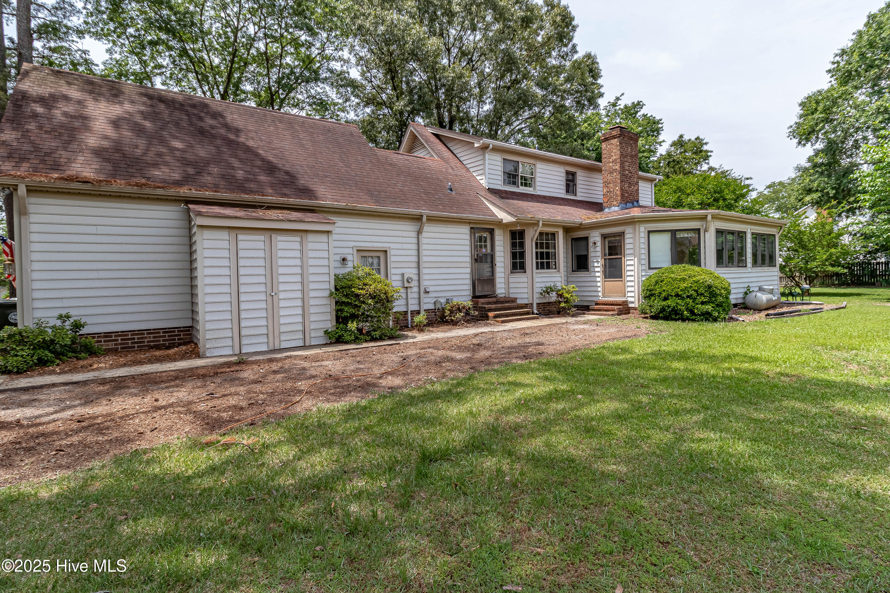 206 Maplewood Drive Property Photo 4