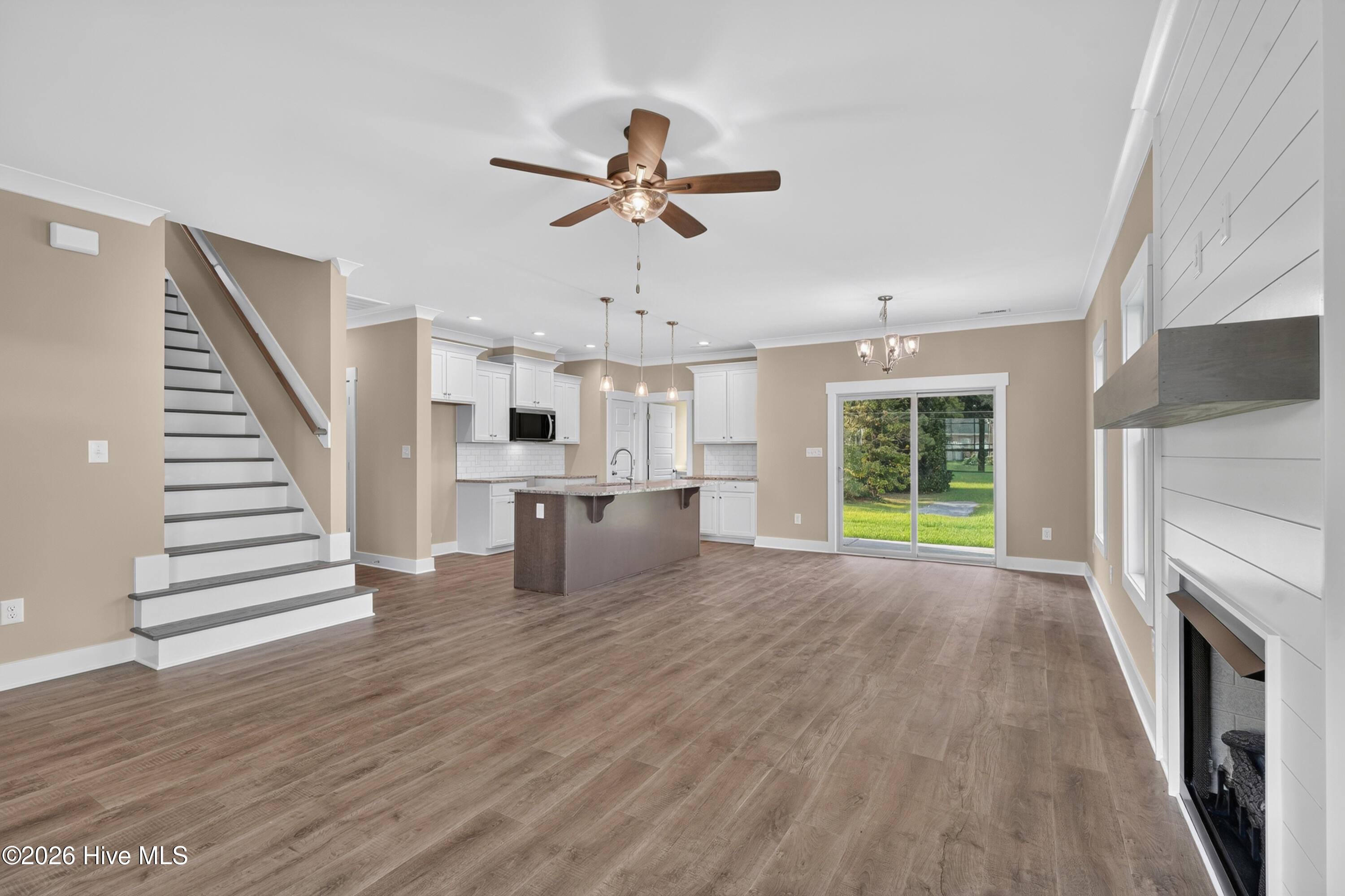 104 Kingston Circle Property Photo 8