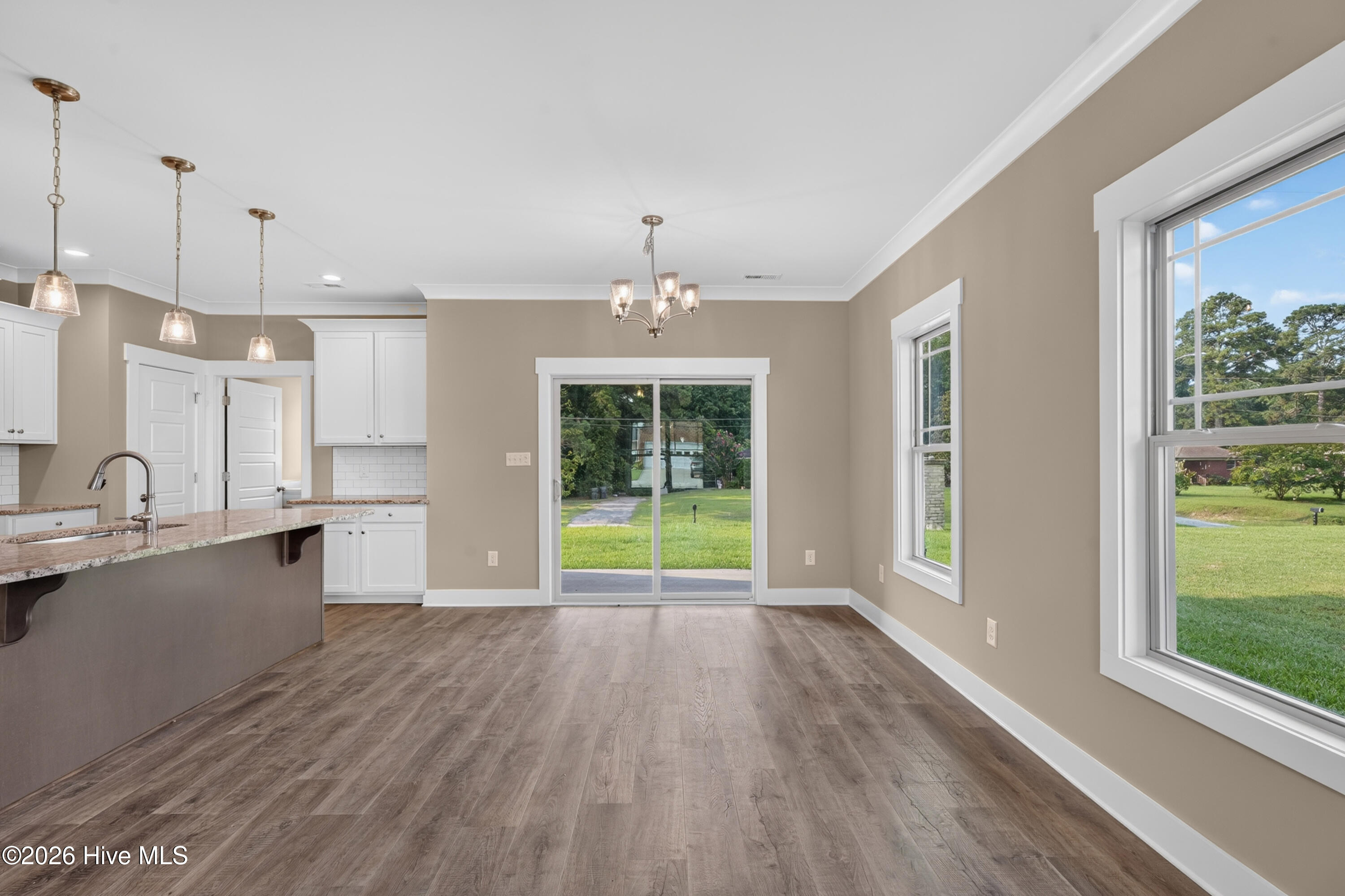 104 Kingston Circle Property Photo 10