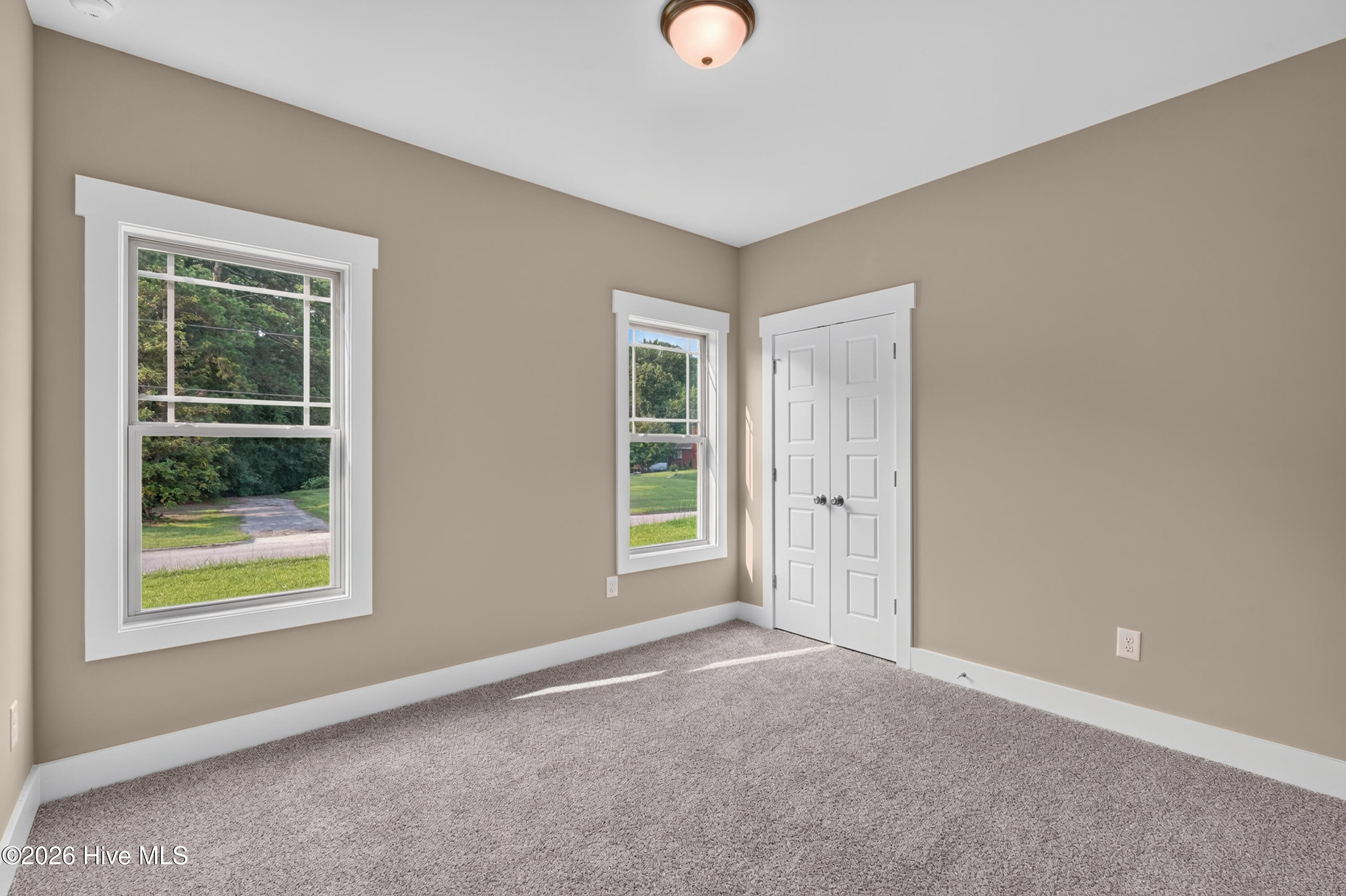 104 Kingston Circle Property Photo 18