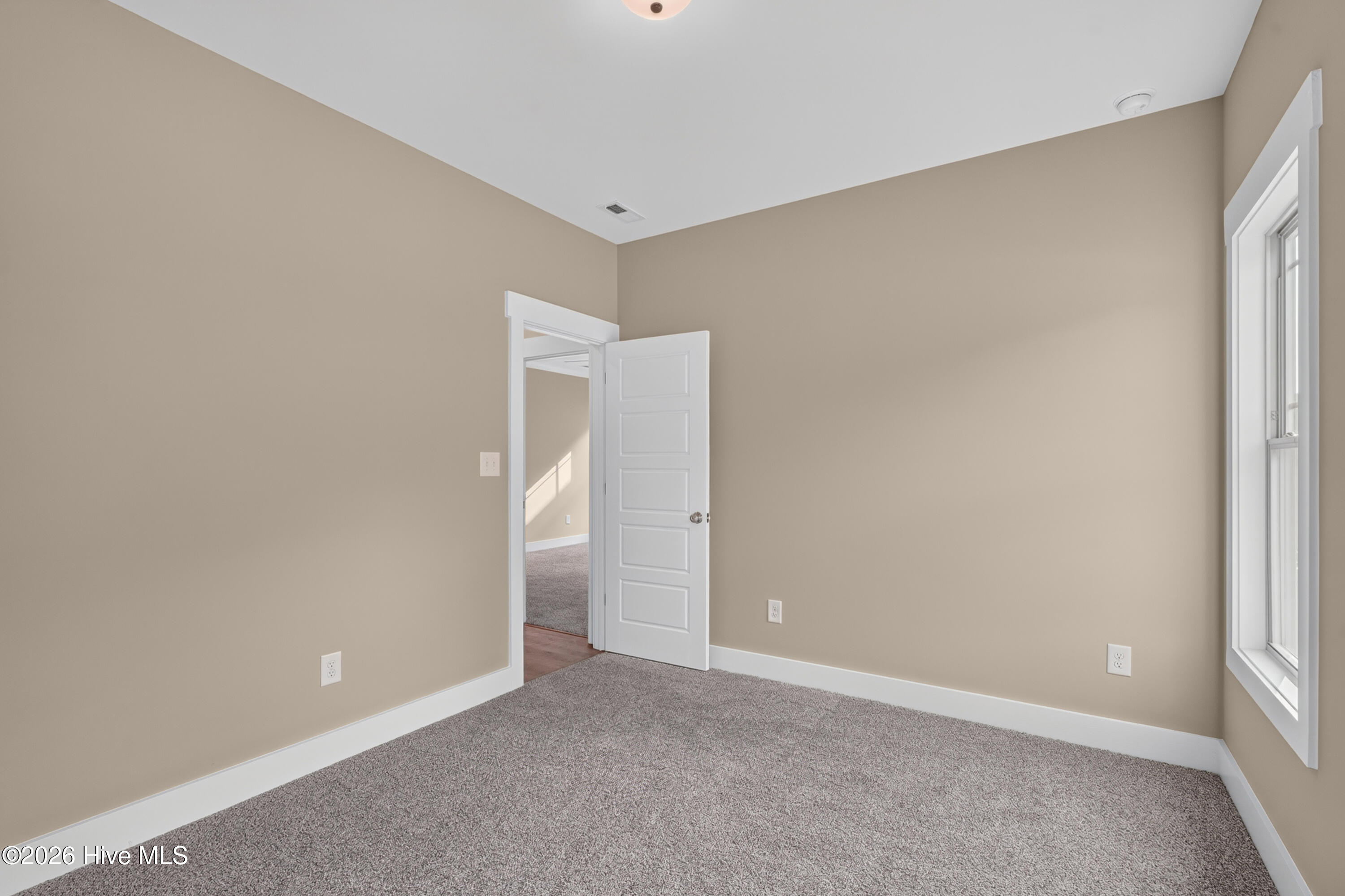 104 Kingston Circle Property Photo 19