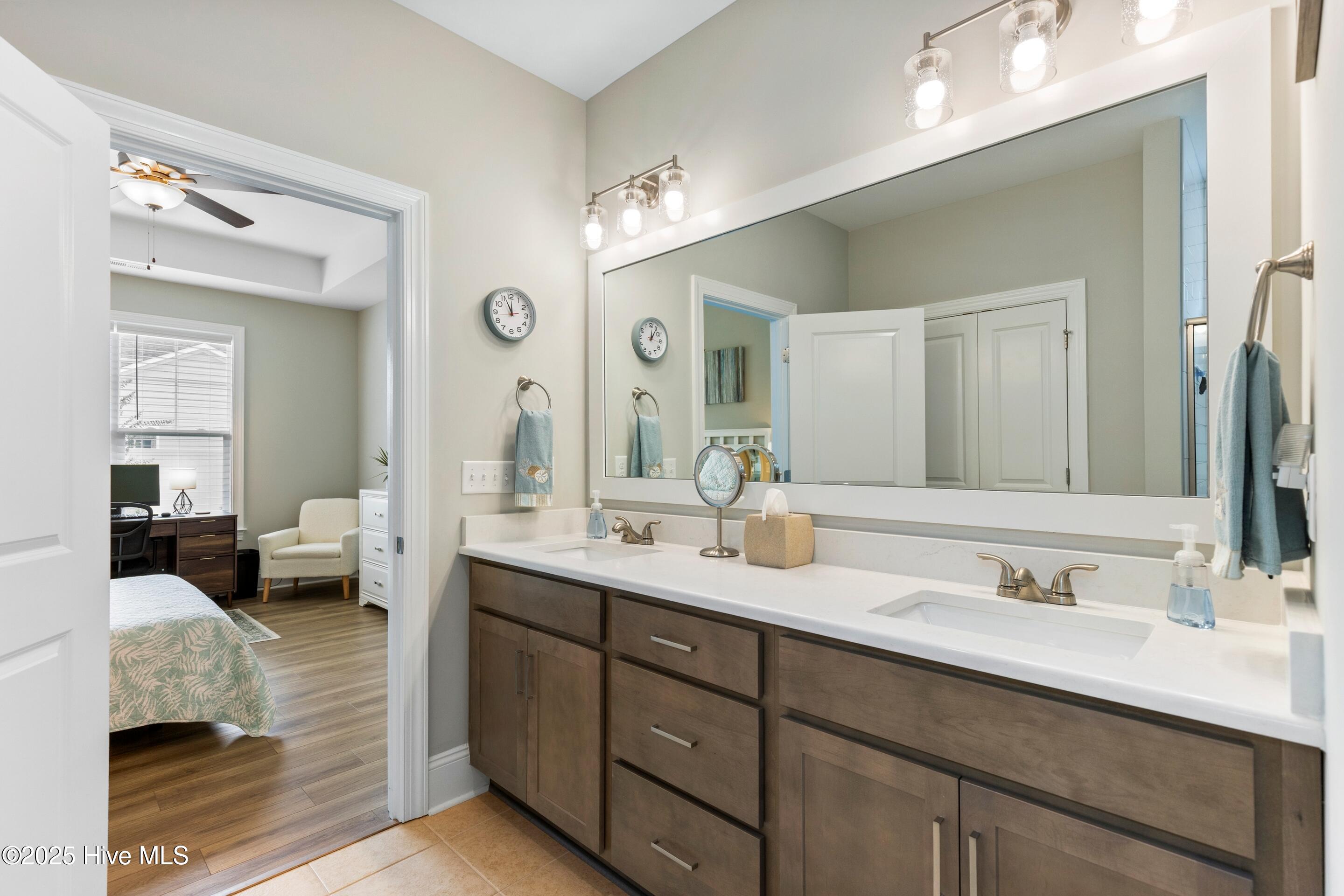 9006 Mango Bay Court Property Photo 19