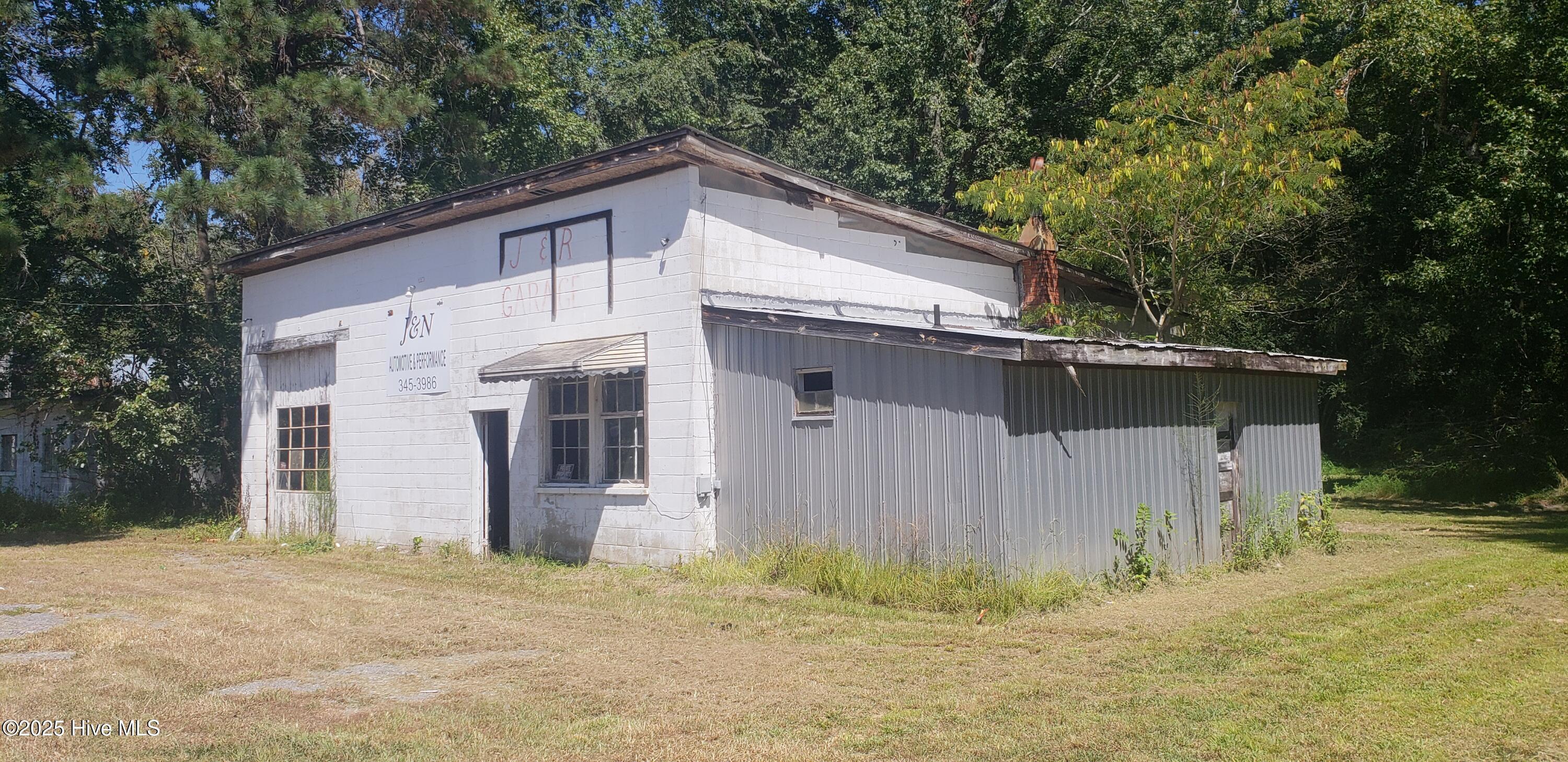 308 N Commerce Street Property Photo 1