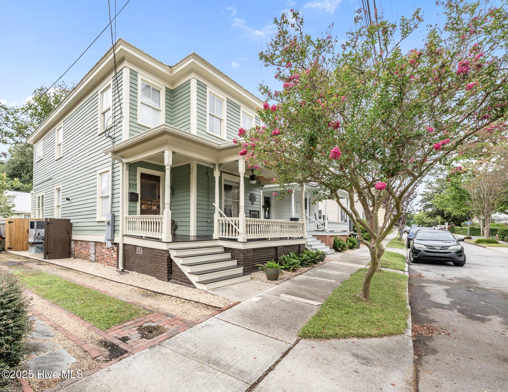 227 New Street Property Photo 1