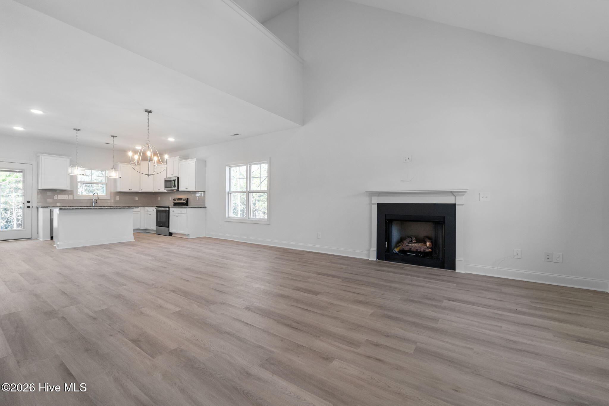 1021 Ivory Lane Property Photo 2