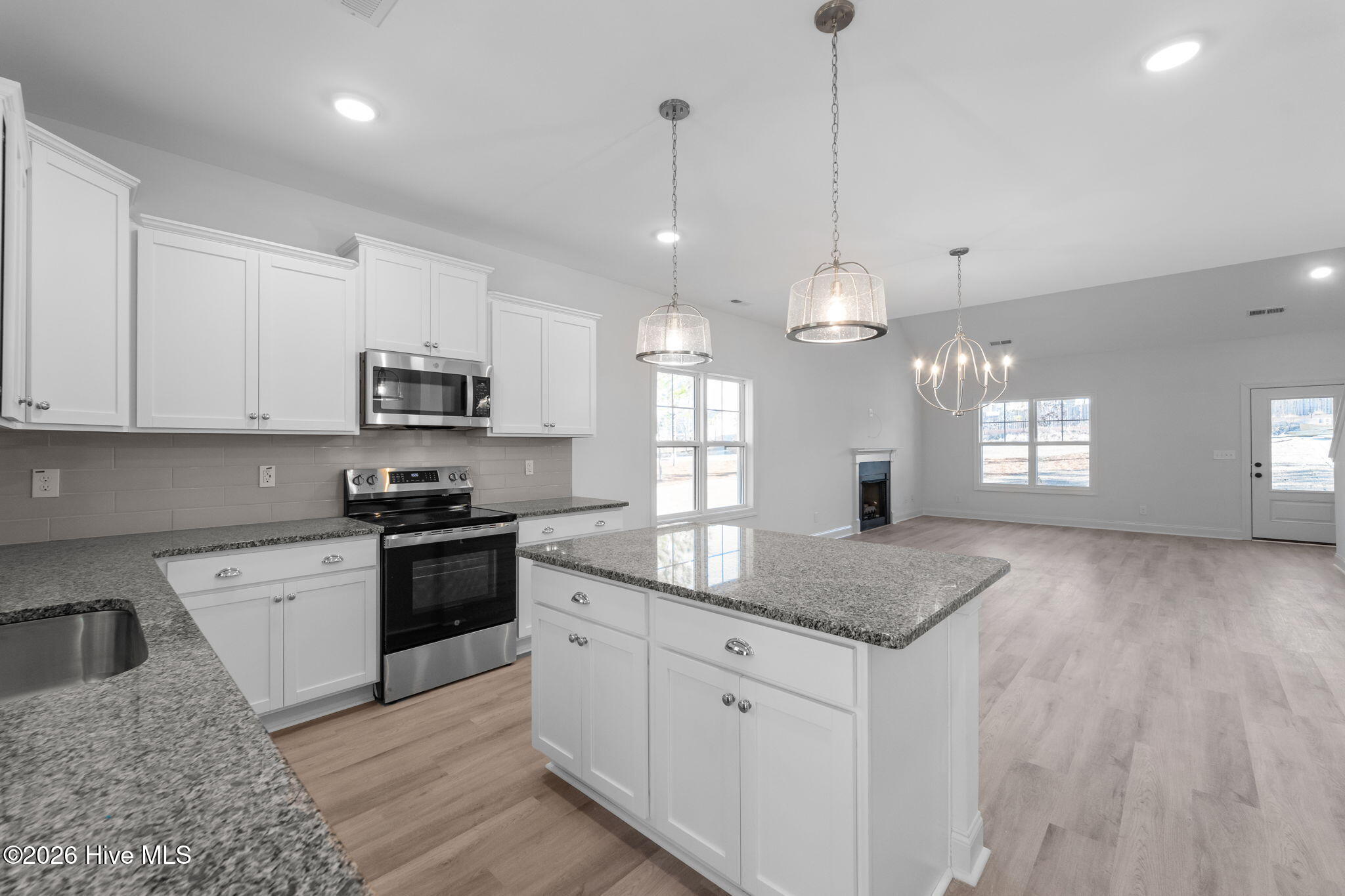 1021 Ivory Lane Property Photo 6