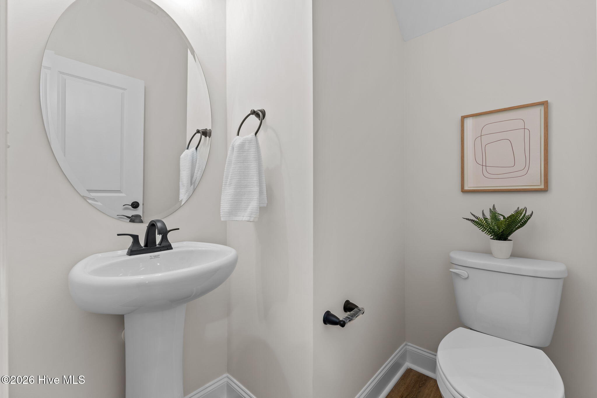 1001 Ivory Lane Property Photo 11