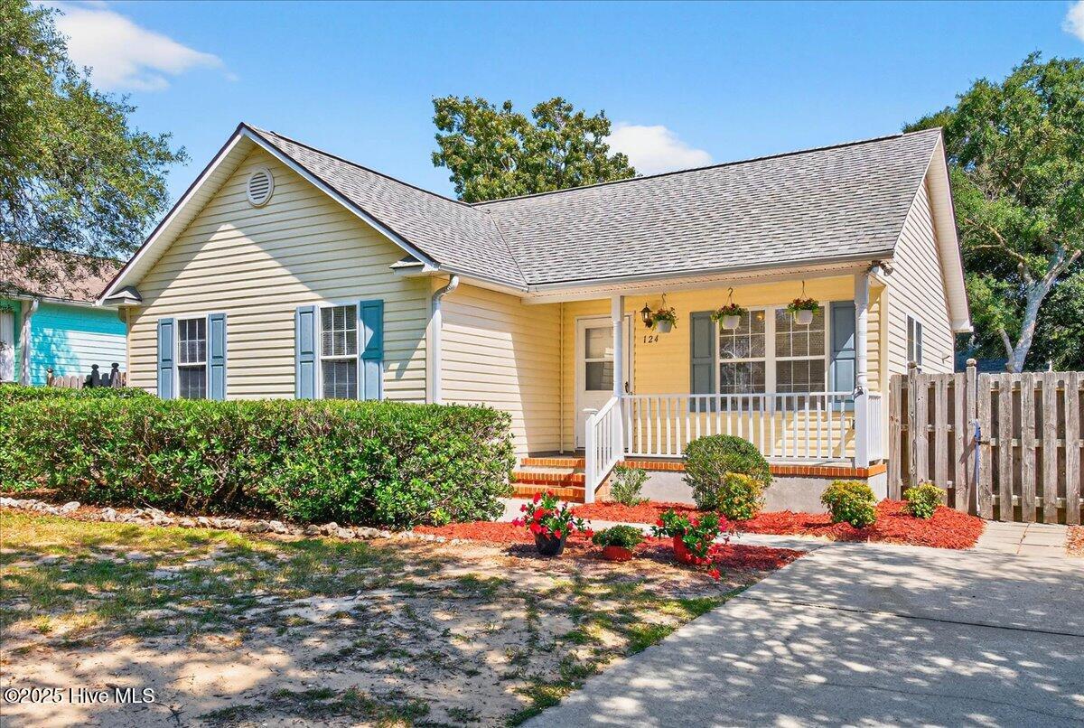 124 NE 34th Street Property Photo 1