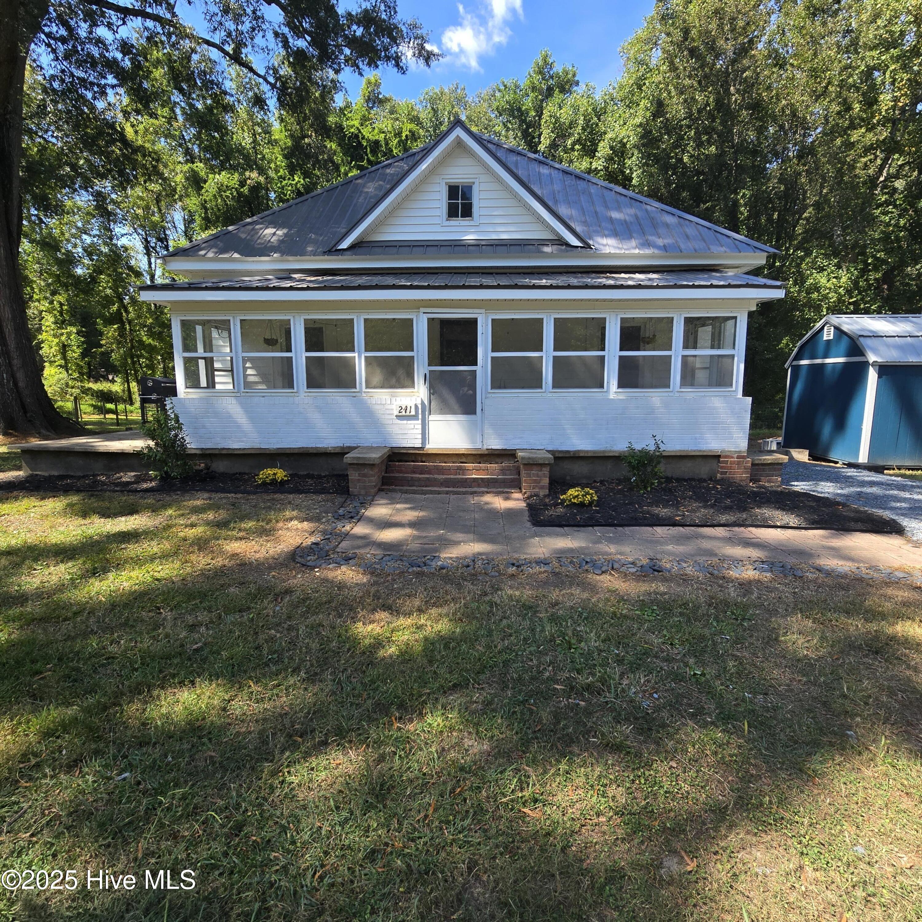 241 Dover Street Property Photo 1