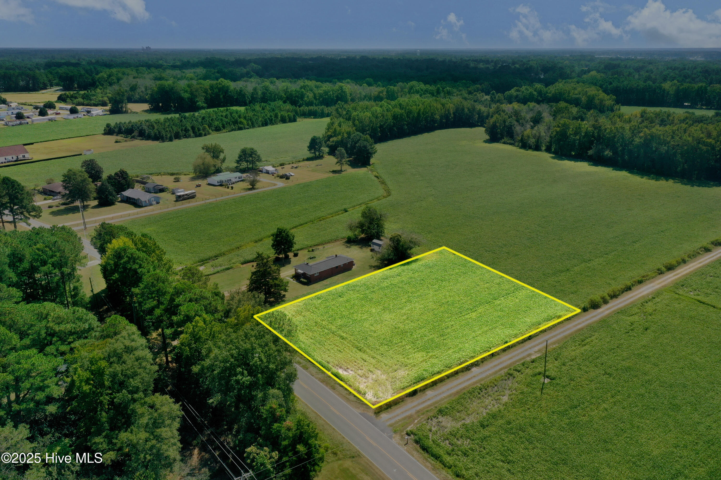 1800 Tommys Road Property Photo 1