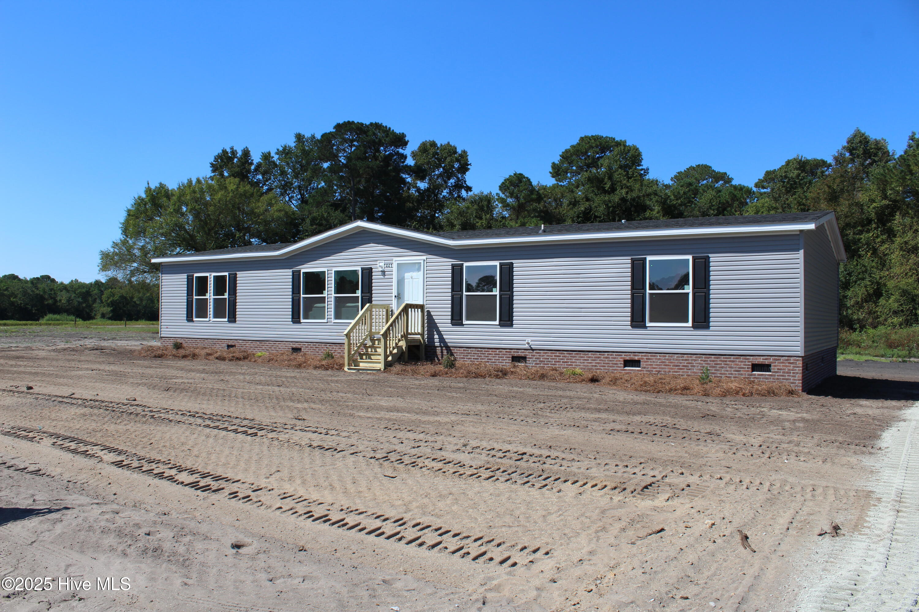 441 Sand Ridge Road Property Photo 1