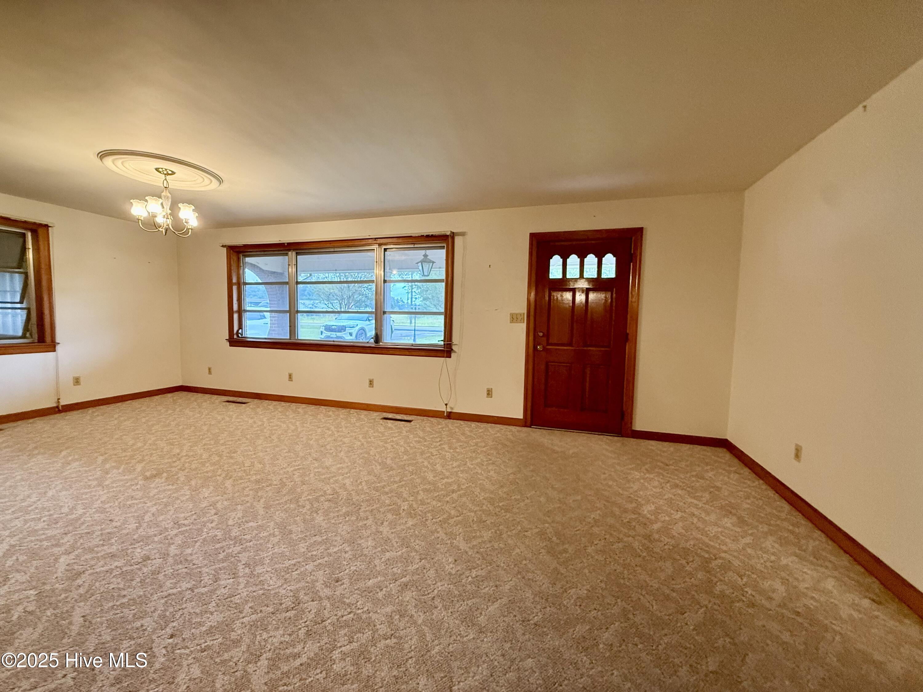 102 Long Ridge Road Property Photo 3