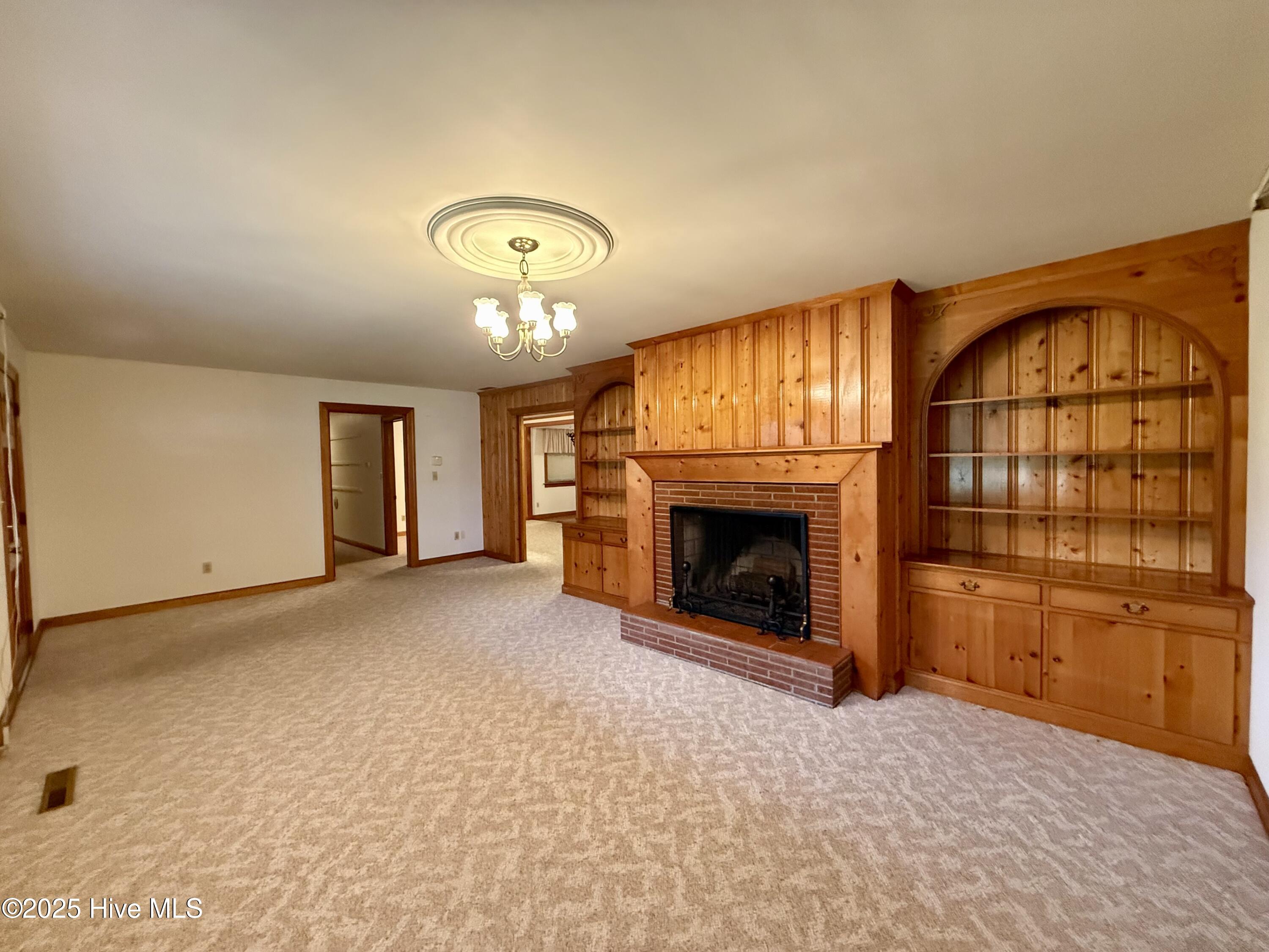 102 Long Ridge Road Property Photo 5