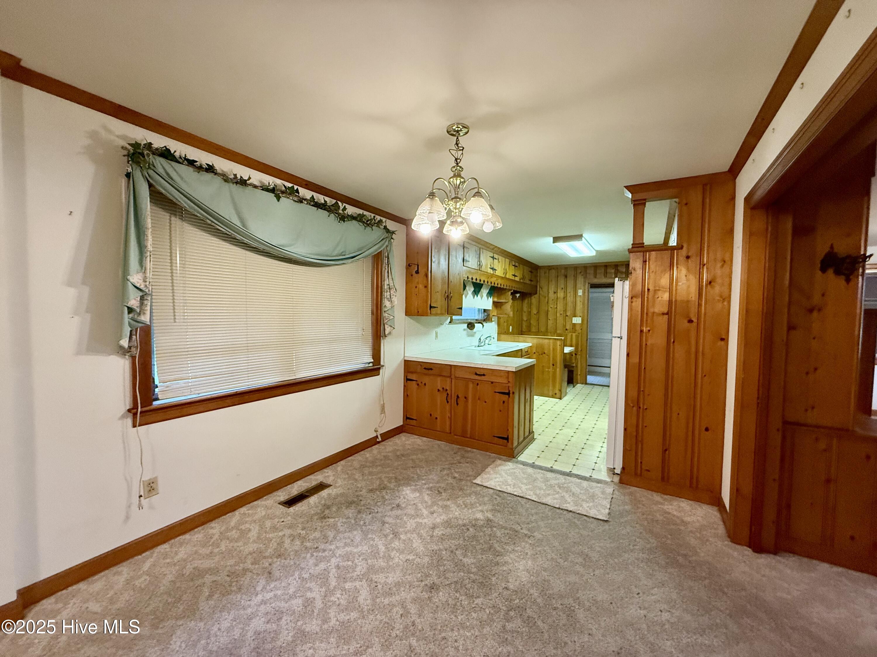 102 Long Ridge Road Property Photo 9