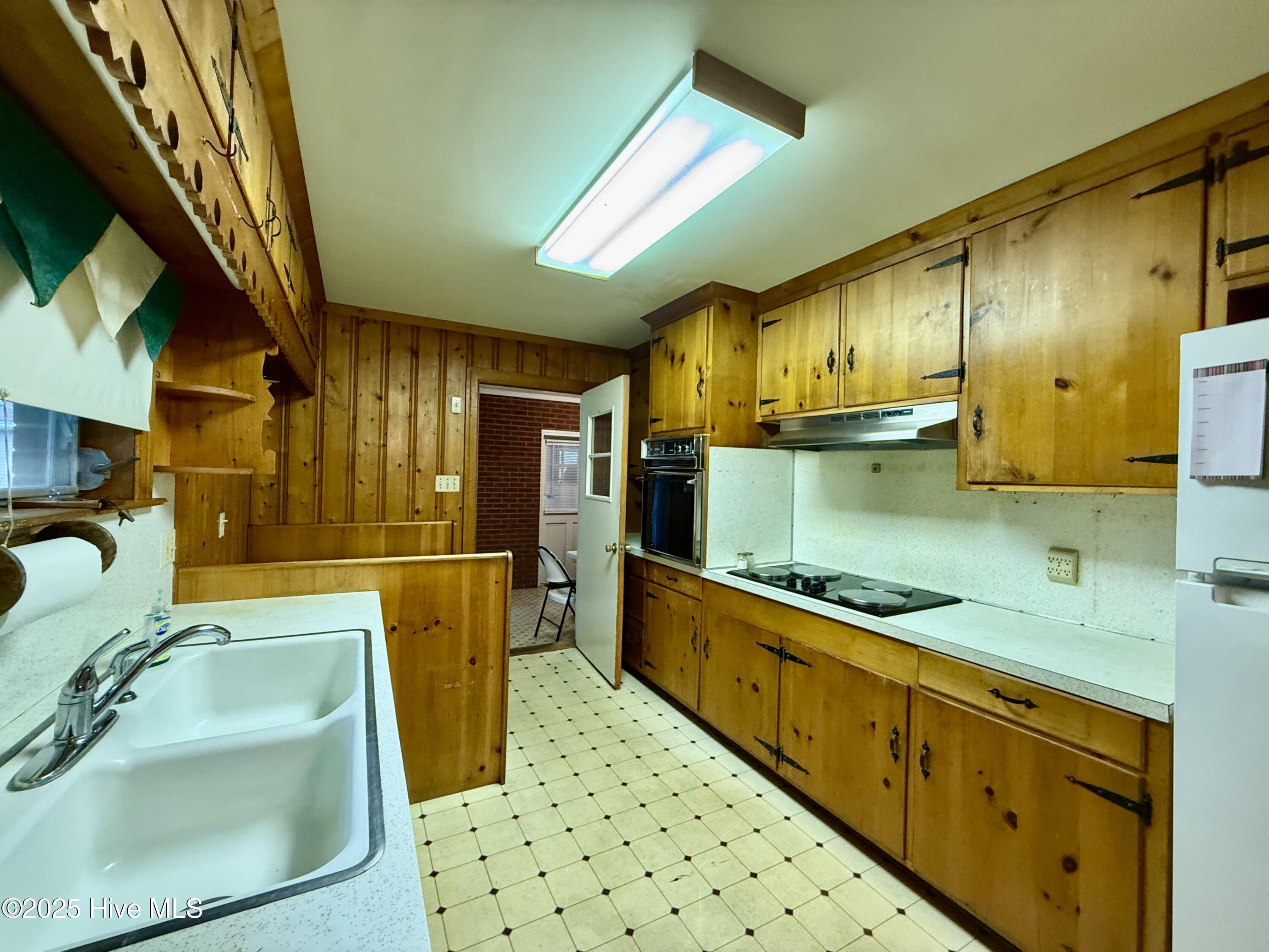 102 Long Ridge Road Property Photo 16