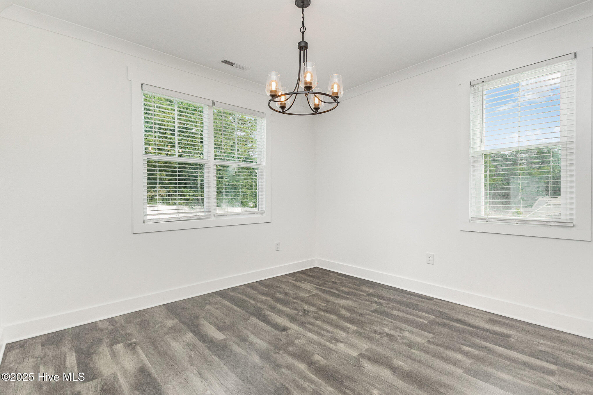 51 Buckstone Place Property Photo 24