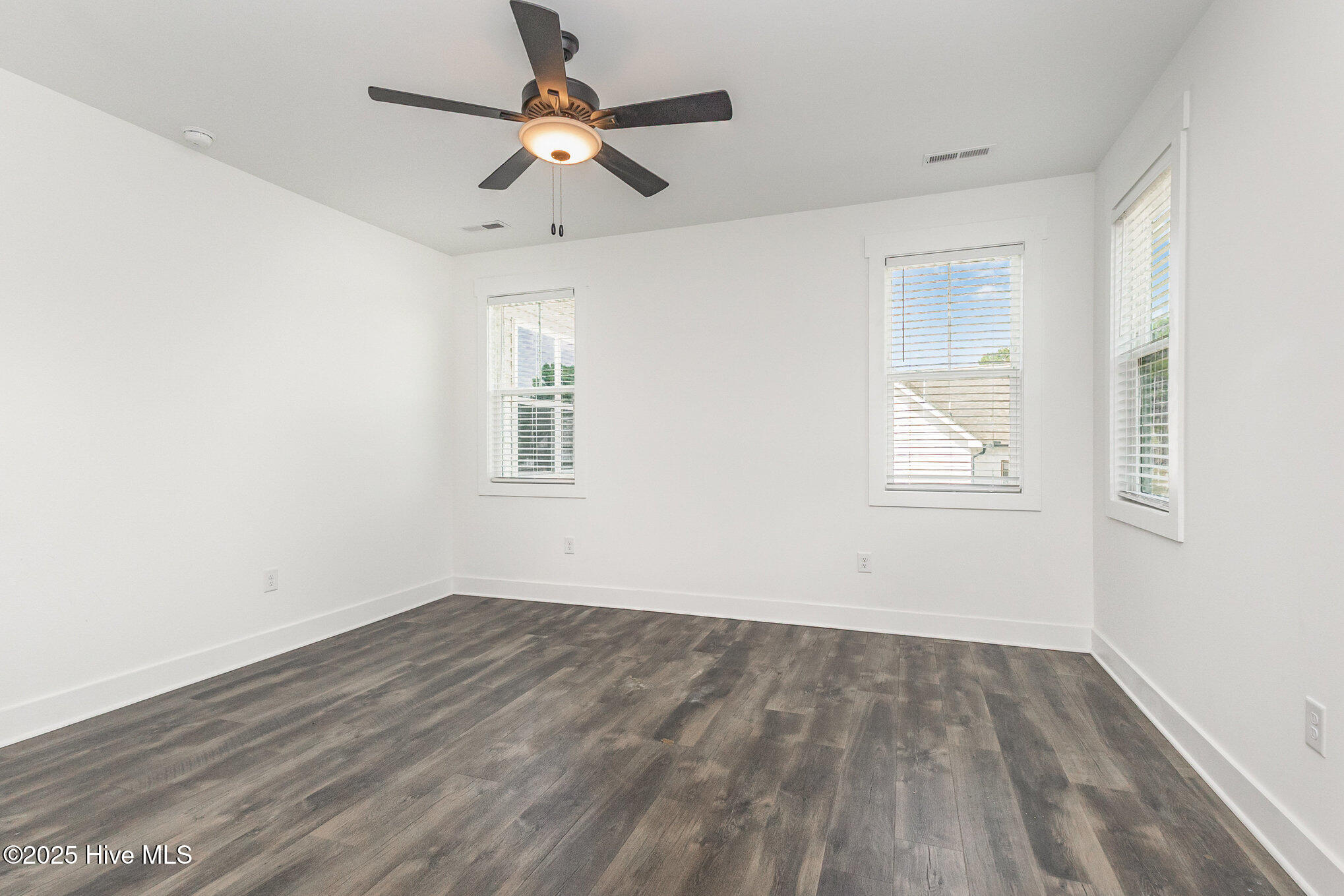 51 Buckstone Place Property Photo 26