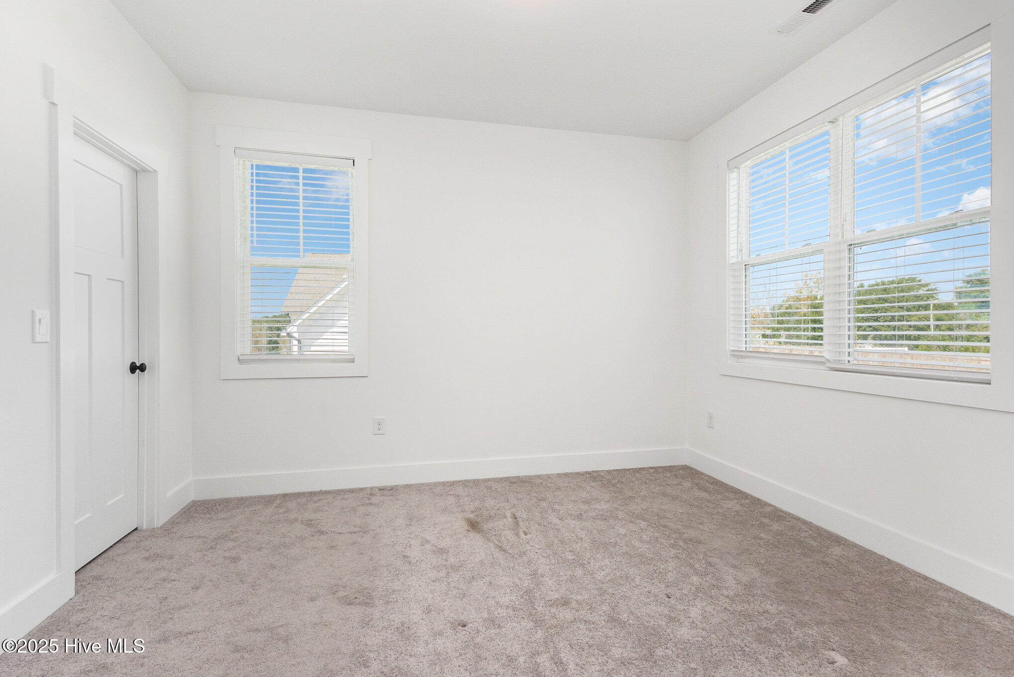 51 Buckstone Place Property Photo 29